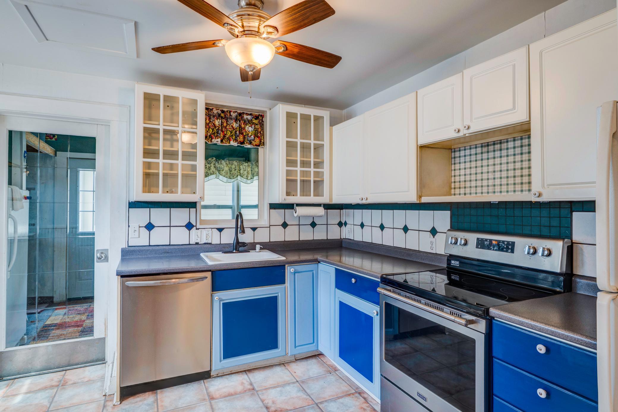 103 Red Lake Avenue SW