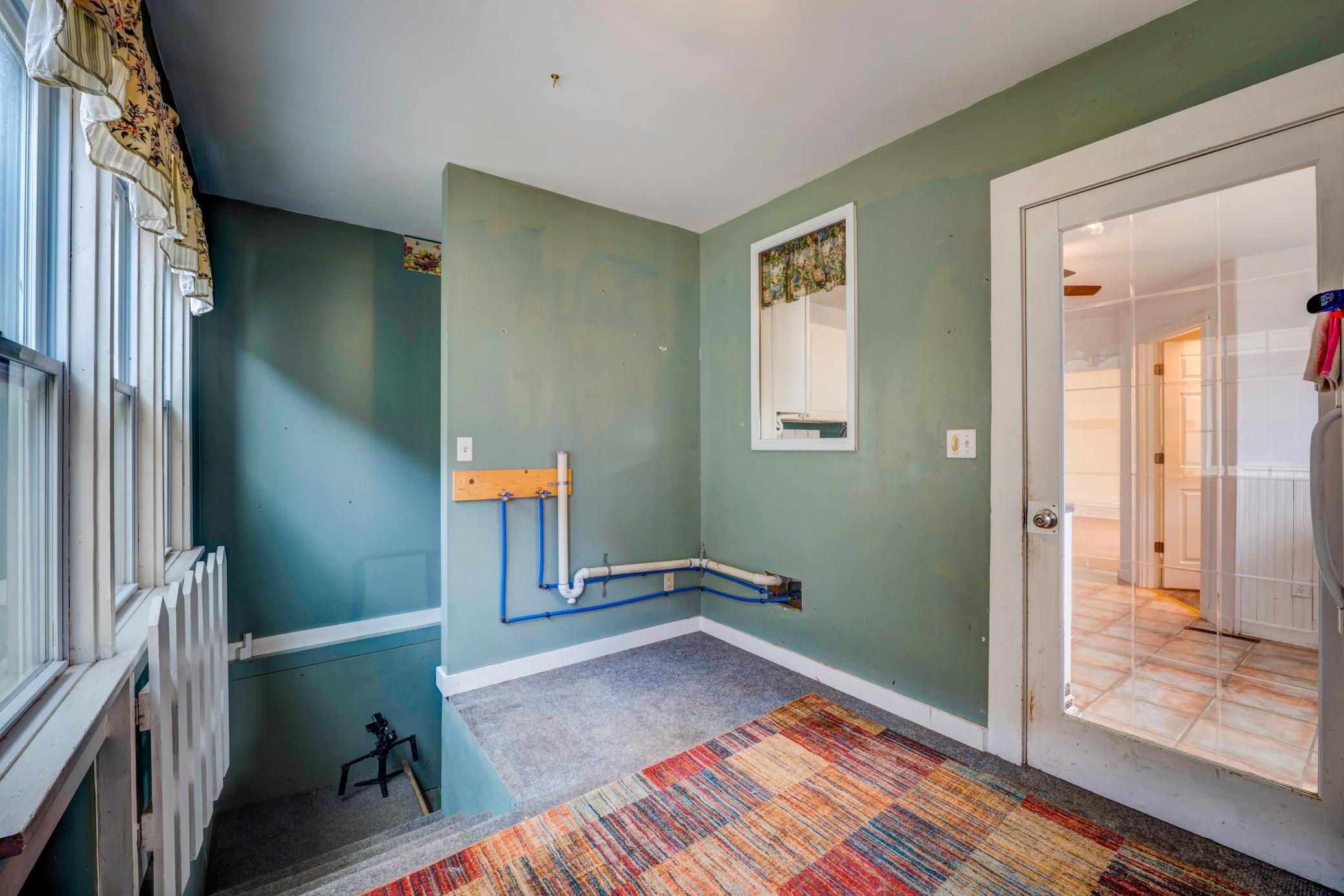 103 Red Lake Avenue SW