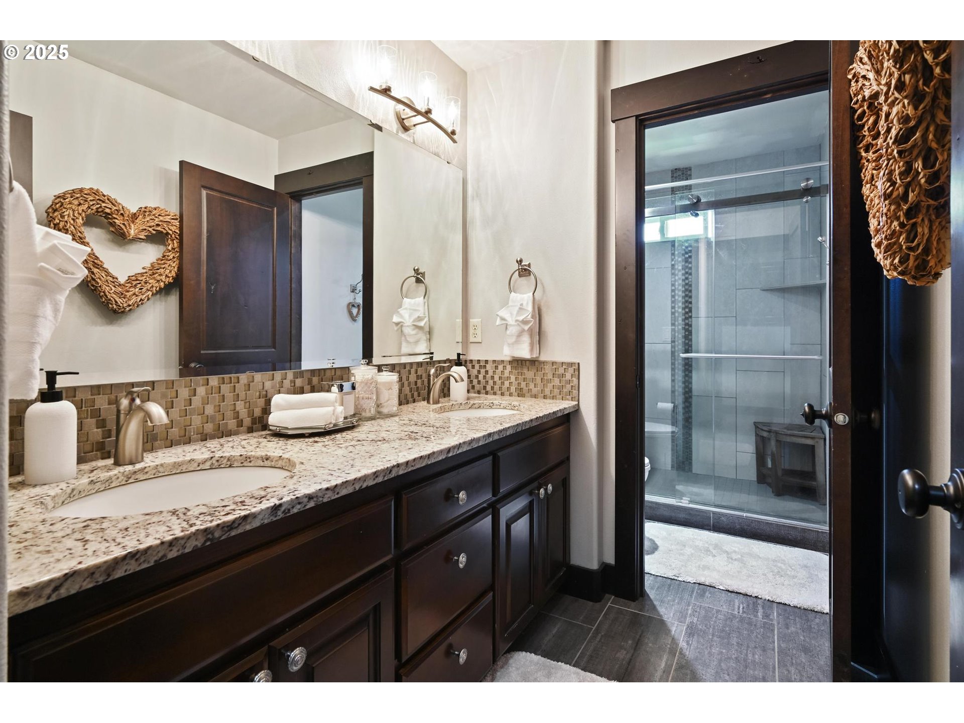 16324 PLEASANT VALLEY DR NE