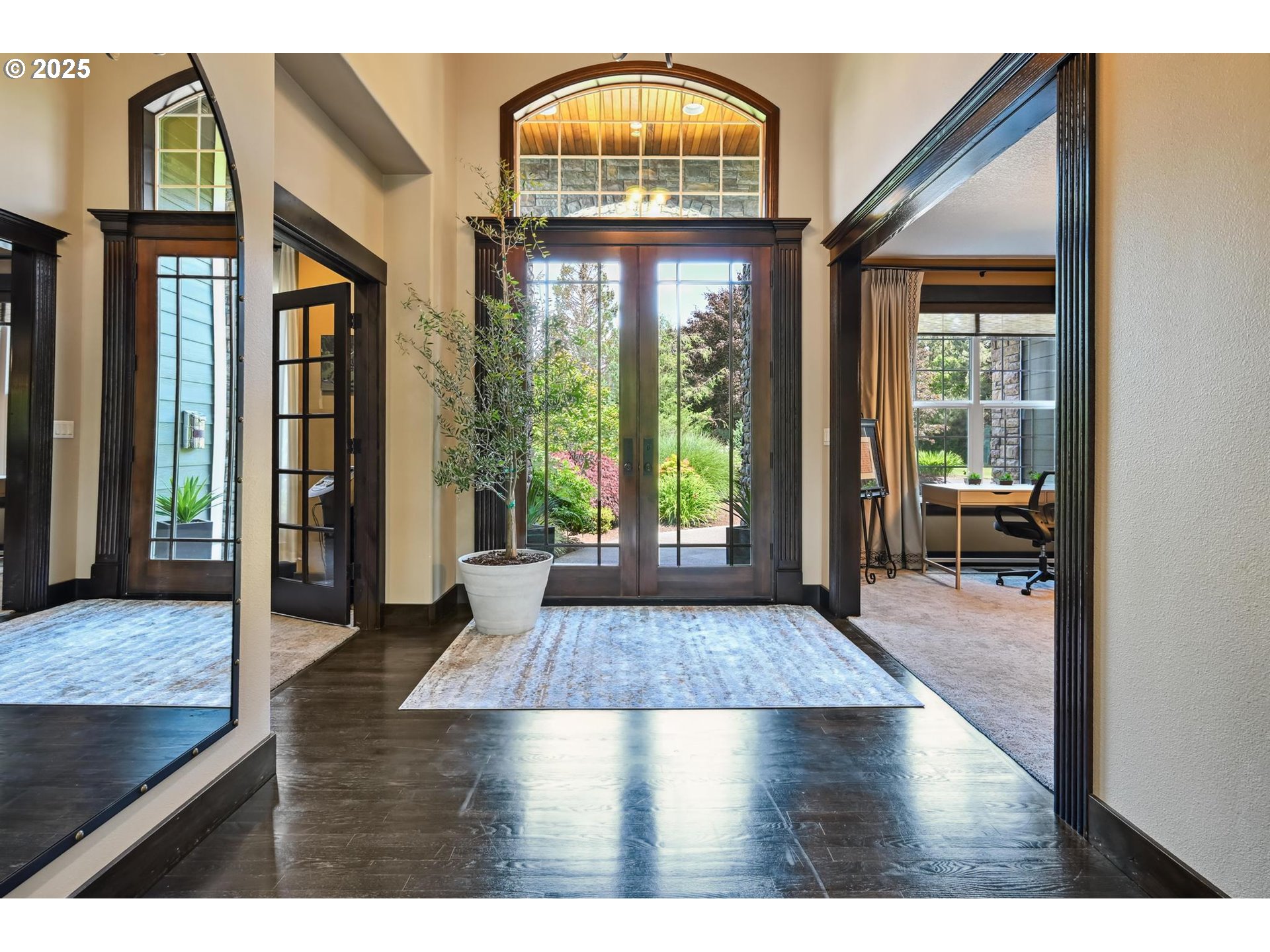 16324 PLEASANT VALLEY DR NE