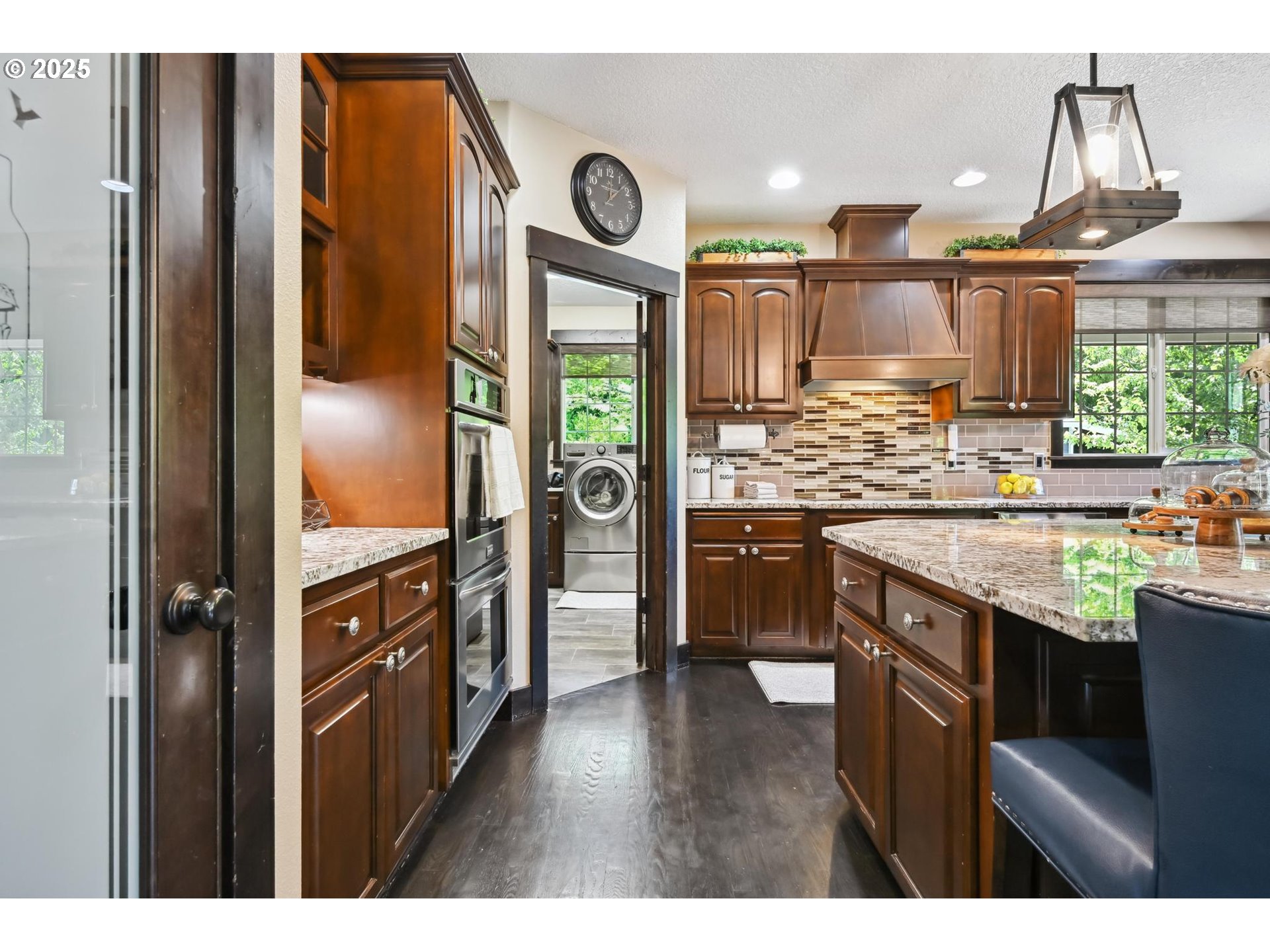 16324 PLEASANT VALLEY DR NE