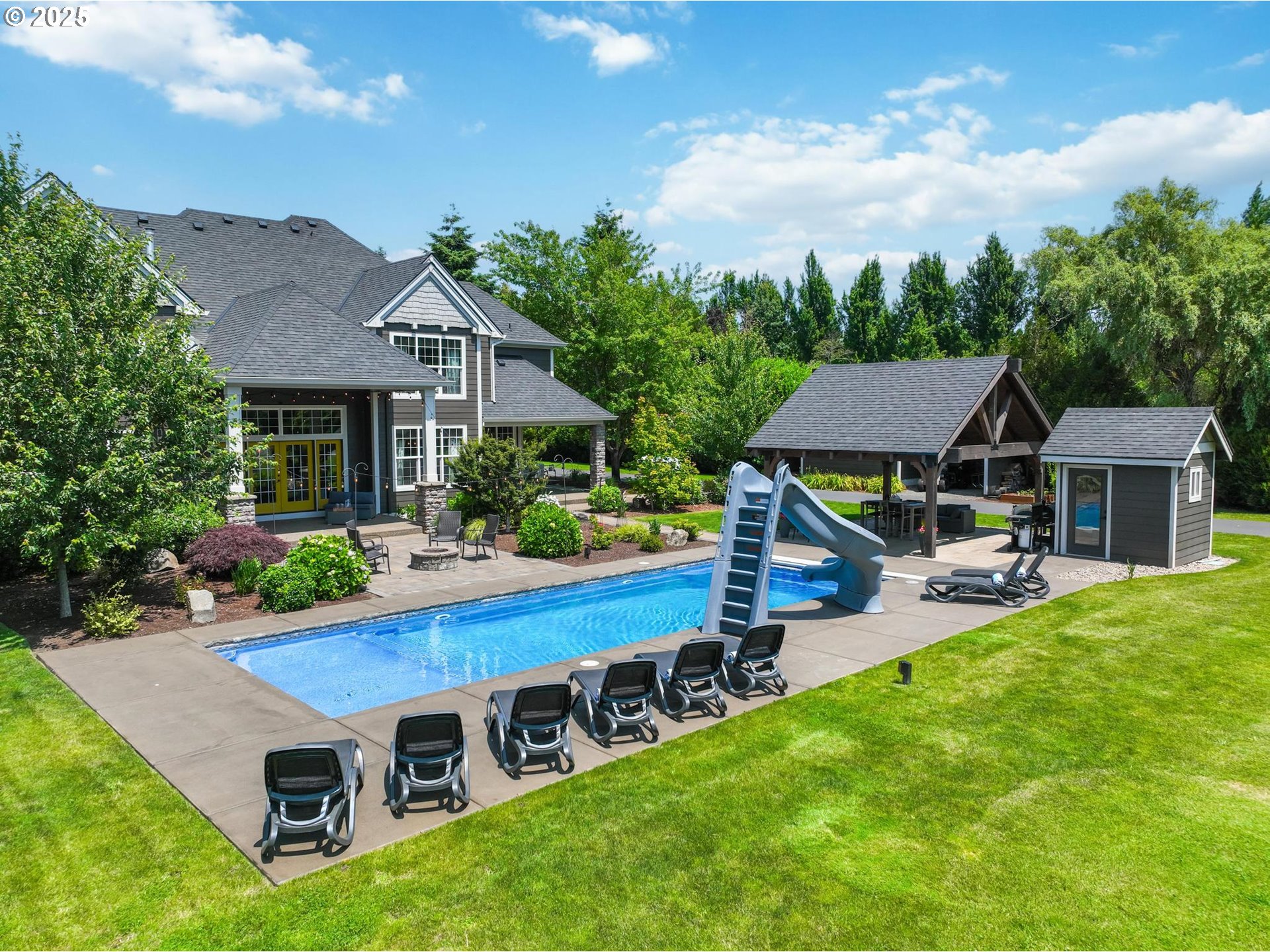 16324 PLEASANT VALLEY DR NE