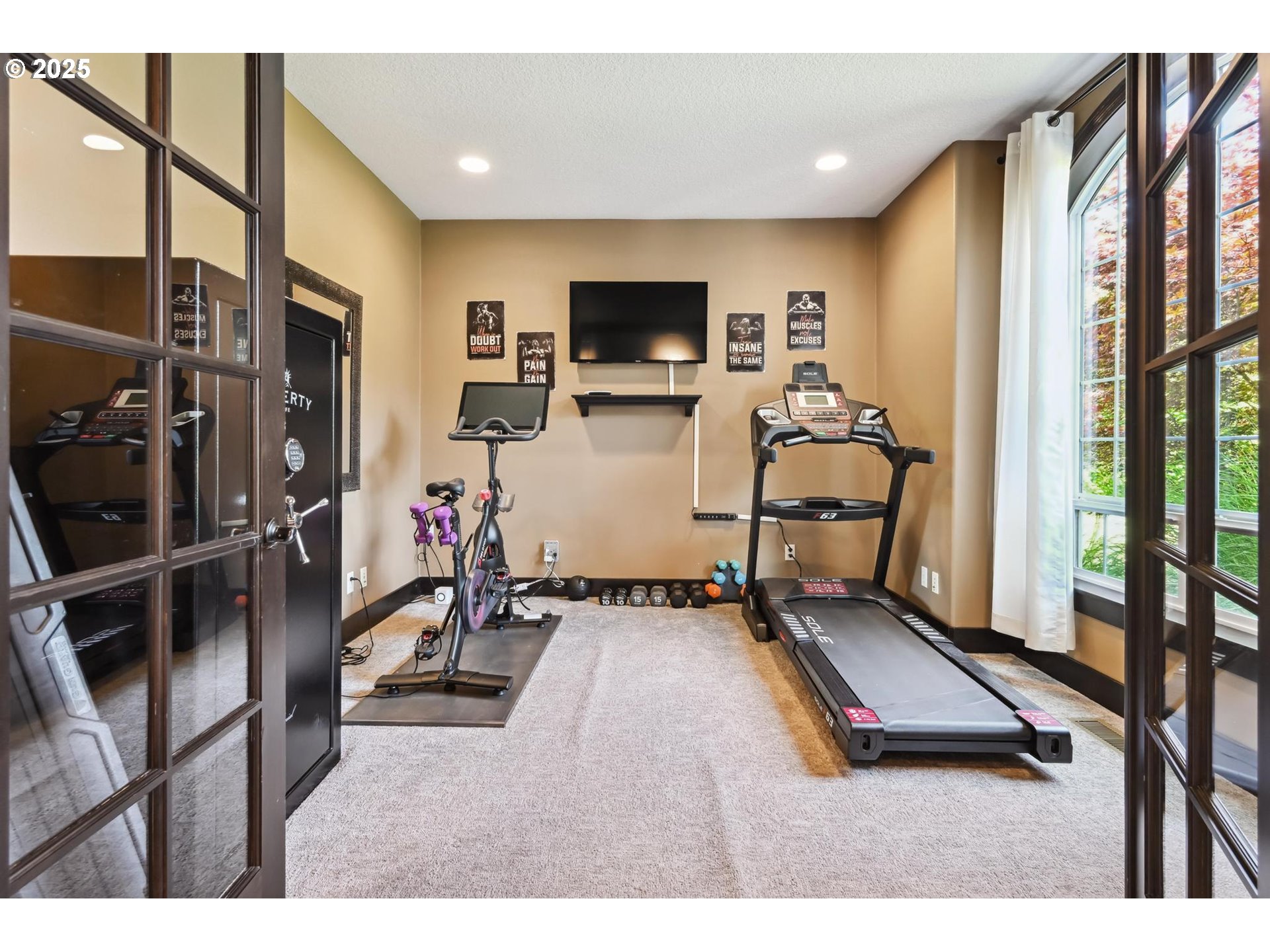 16324 PLEASANT VALLEY DR NE