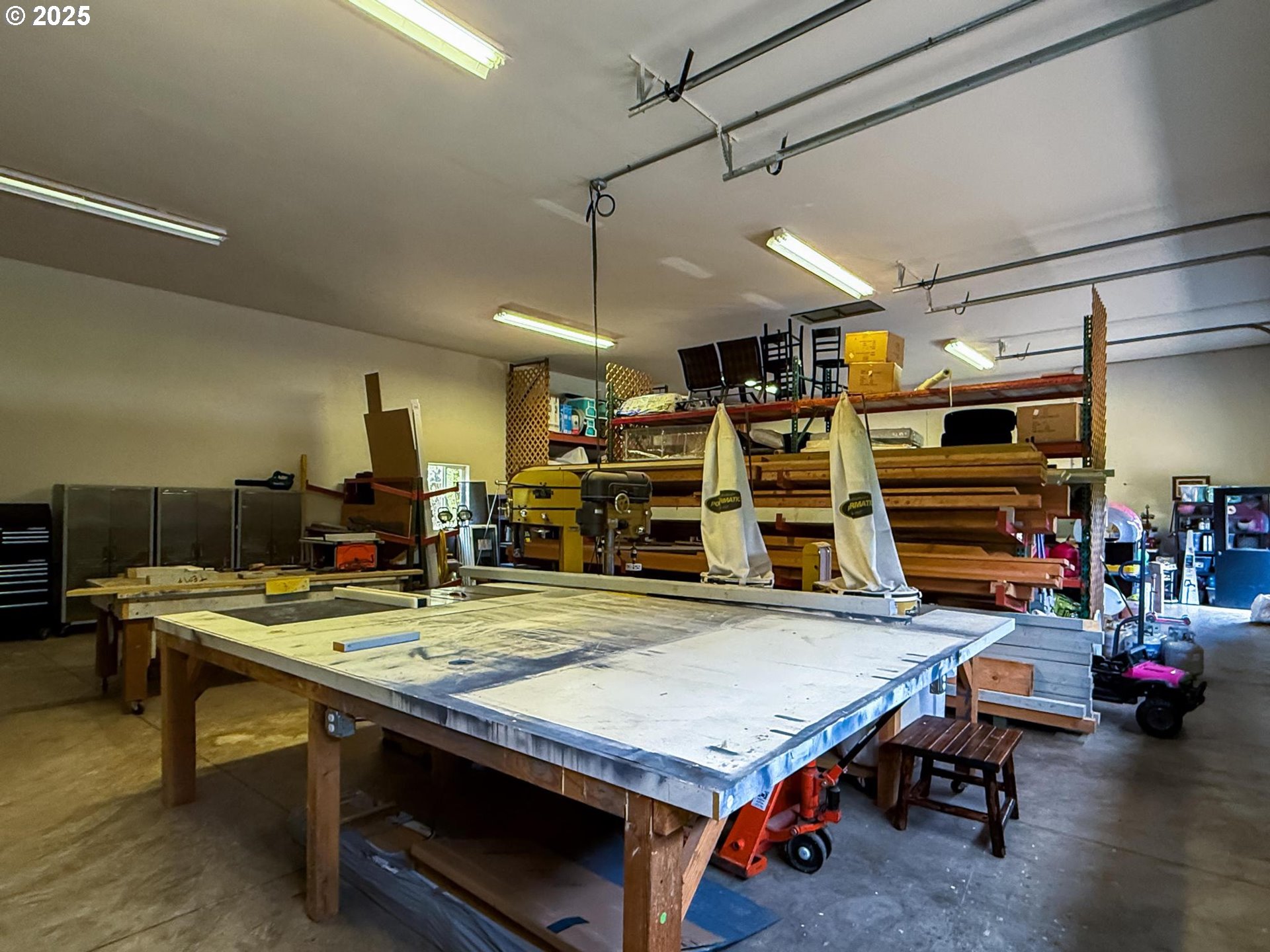 16324 PLEASANT VALLEY DR NE