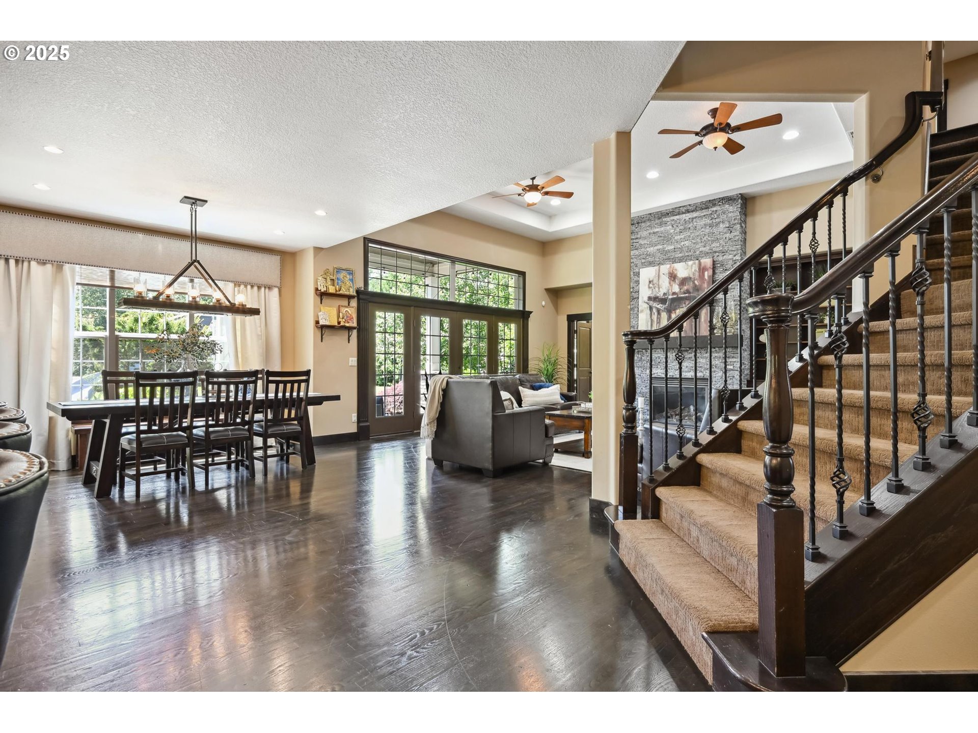 16324 PLEASANT VALLEY DR NE