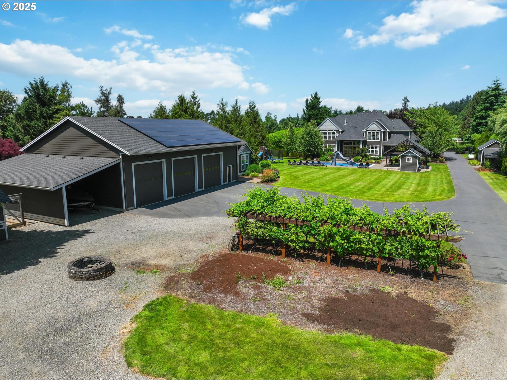 16324 PLEASANT VALLEY DR NE