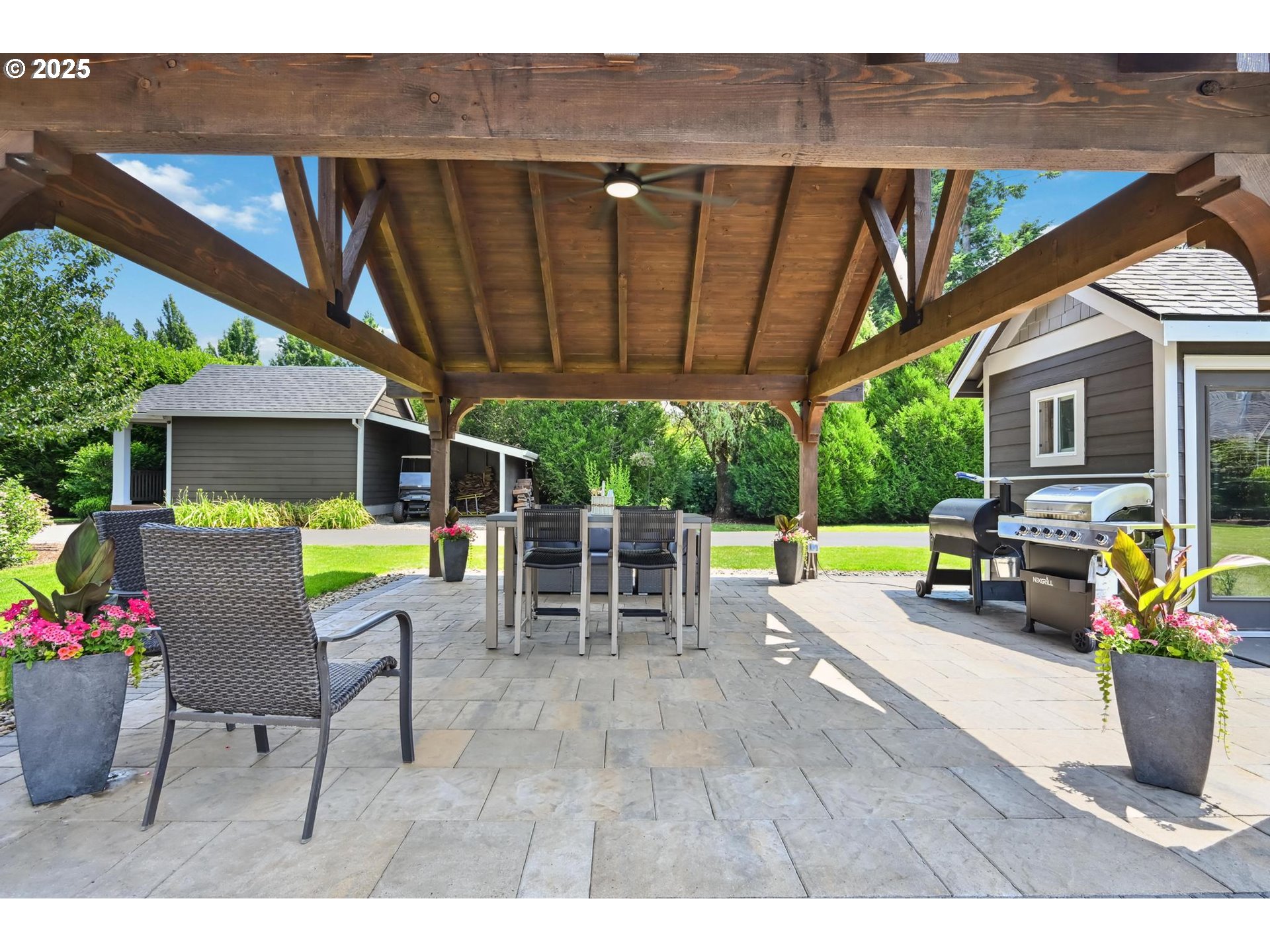 16324 PLEASANT VALLEY DR NE