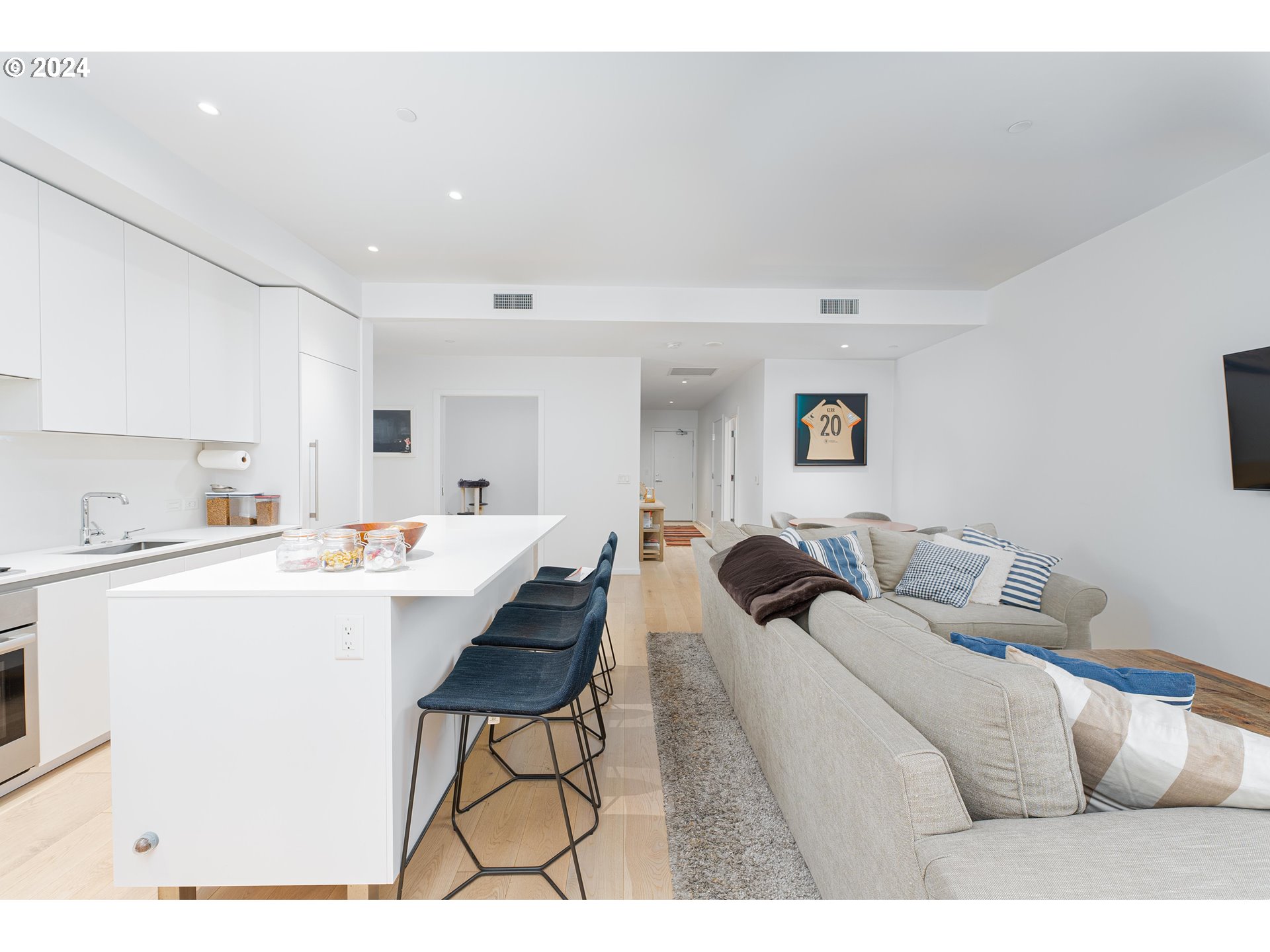 1150 NW QUIMBY ST 310