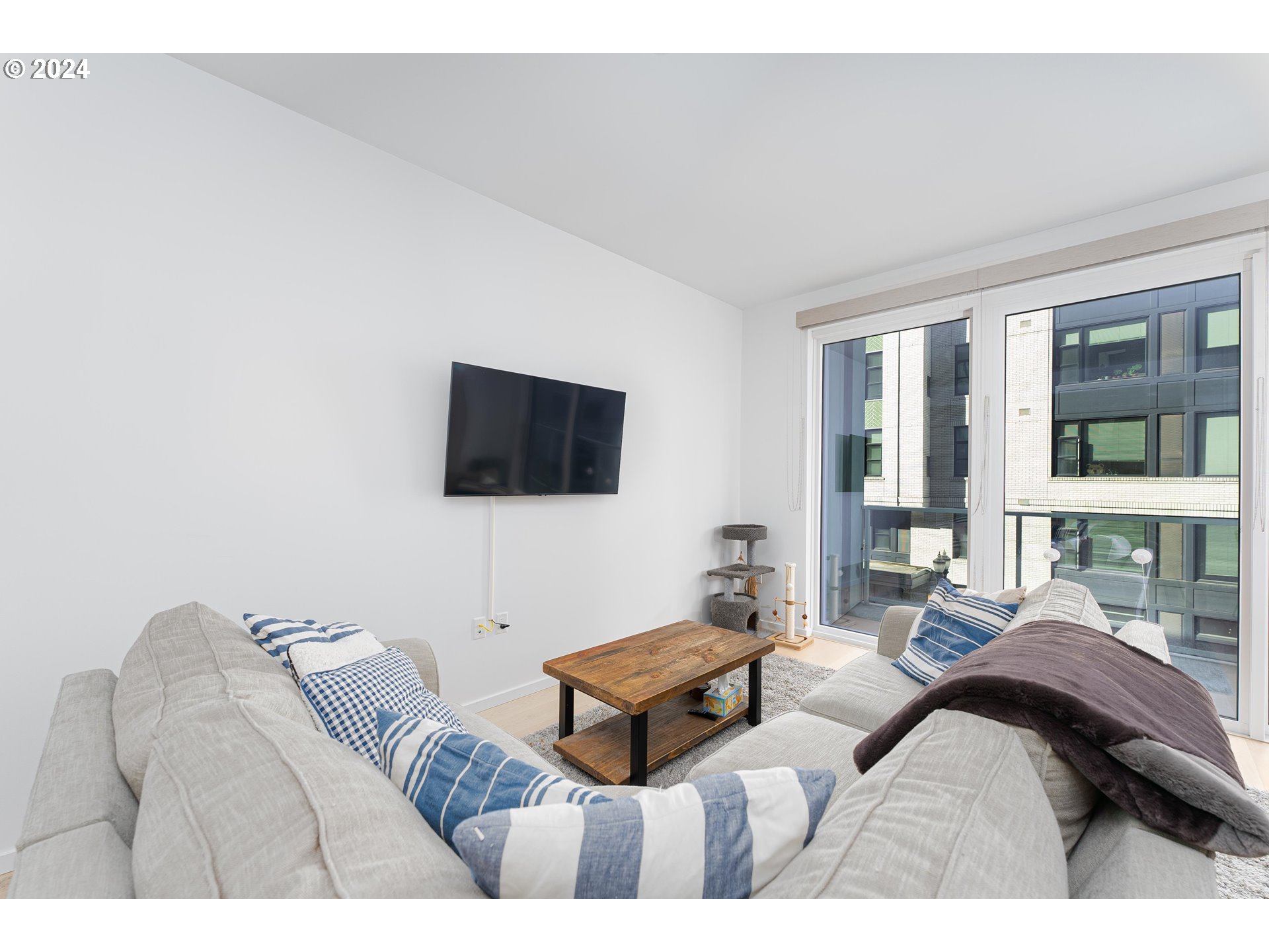 1150 NW QUIMBY ST 310