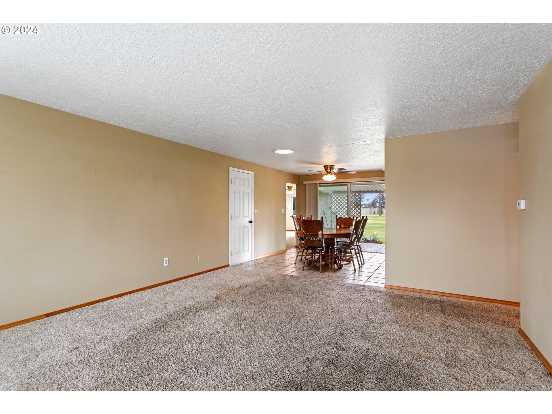 2189 COUNTRY CLUB TER