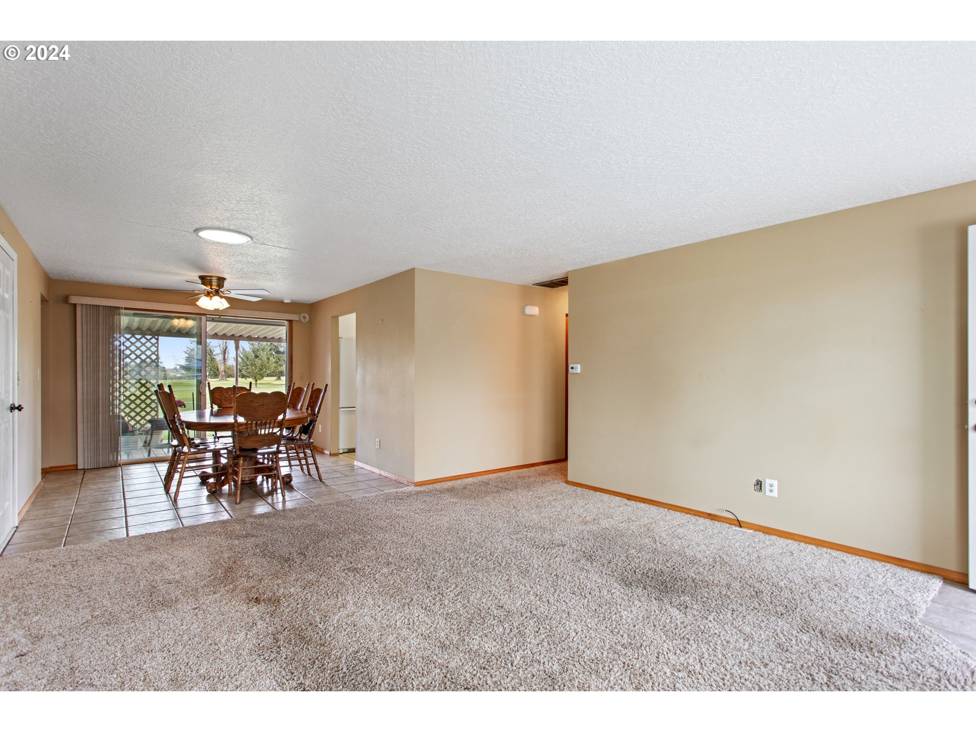 2189 COUNTRY CLUB TER