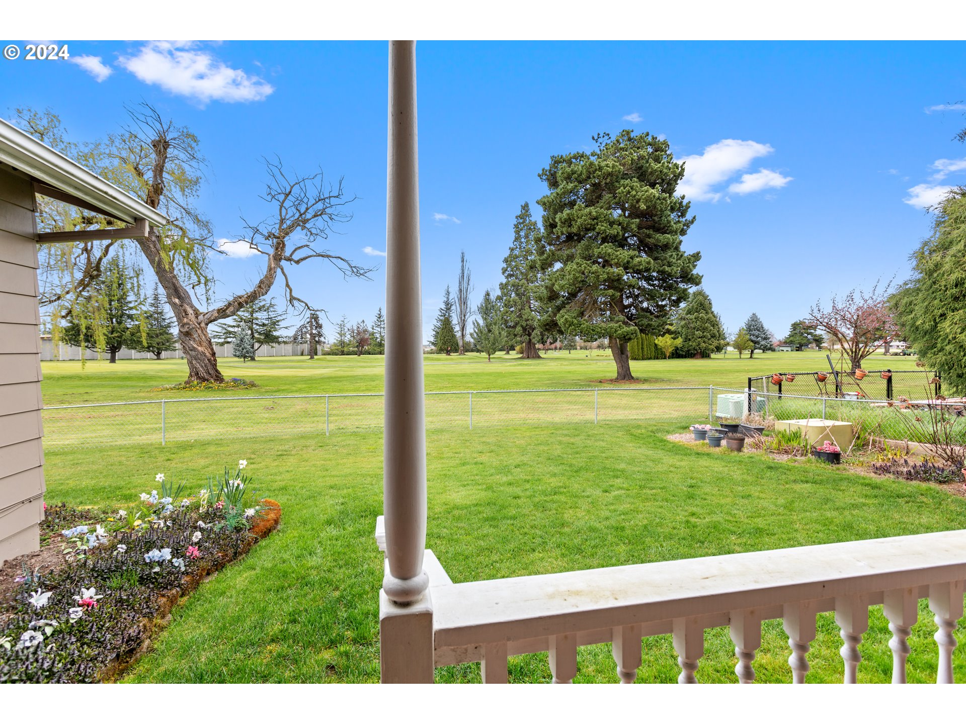 2189 COUNTRY CLUB TER