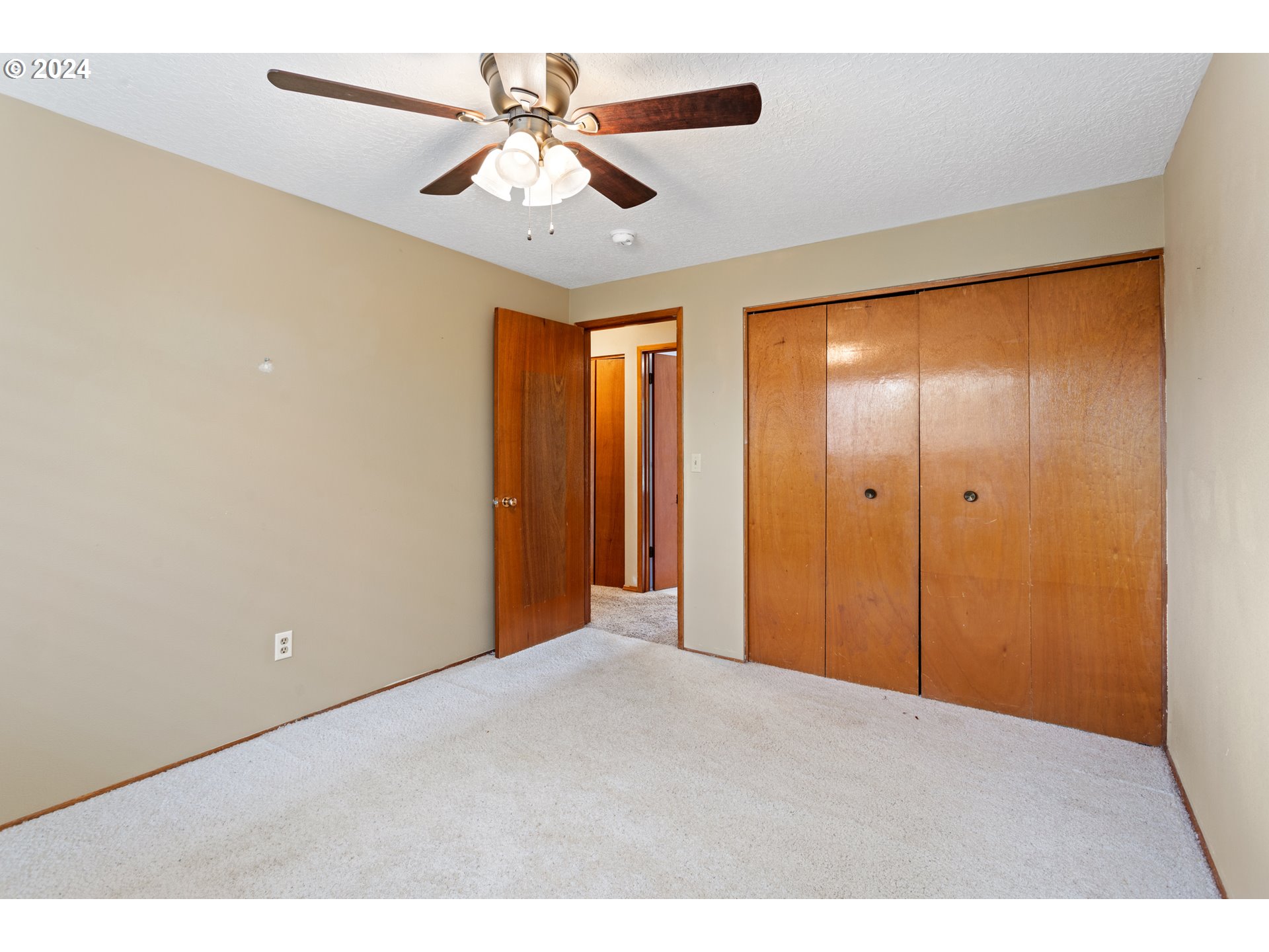 2189 COUNTRY CLUB TER