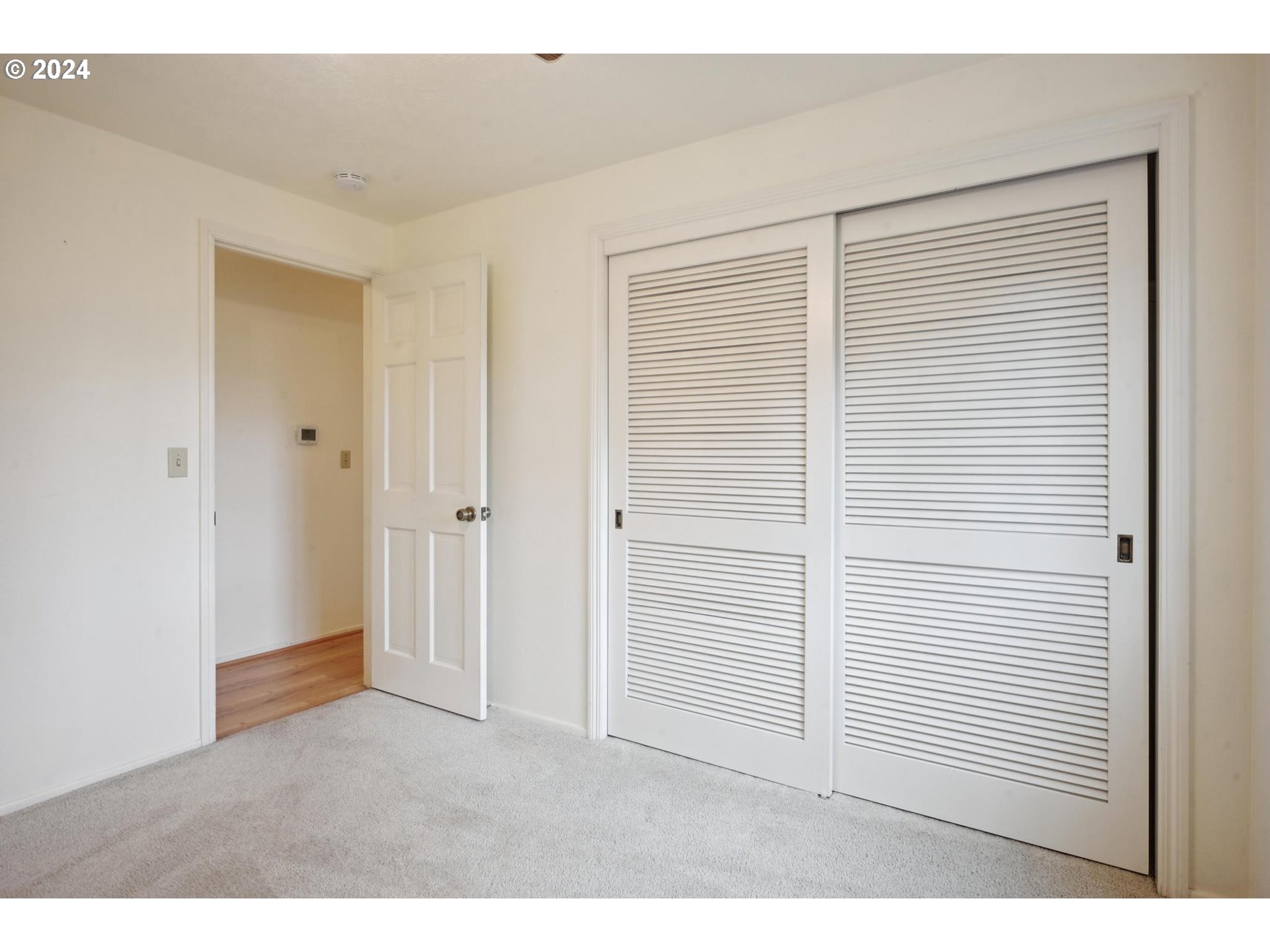 1984 MANZANITA ST NE