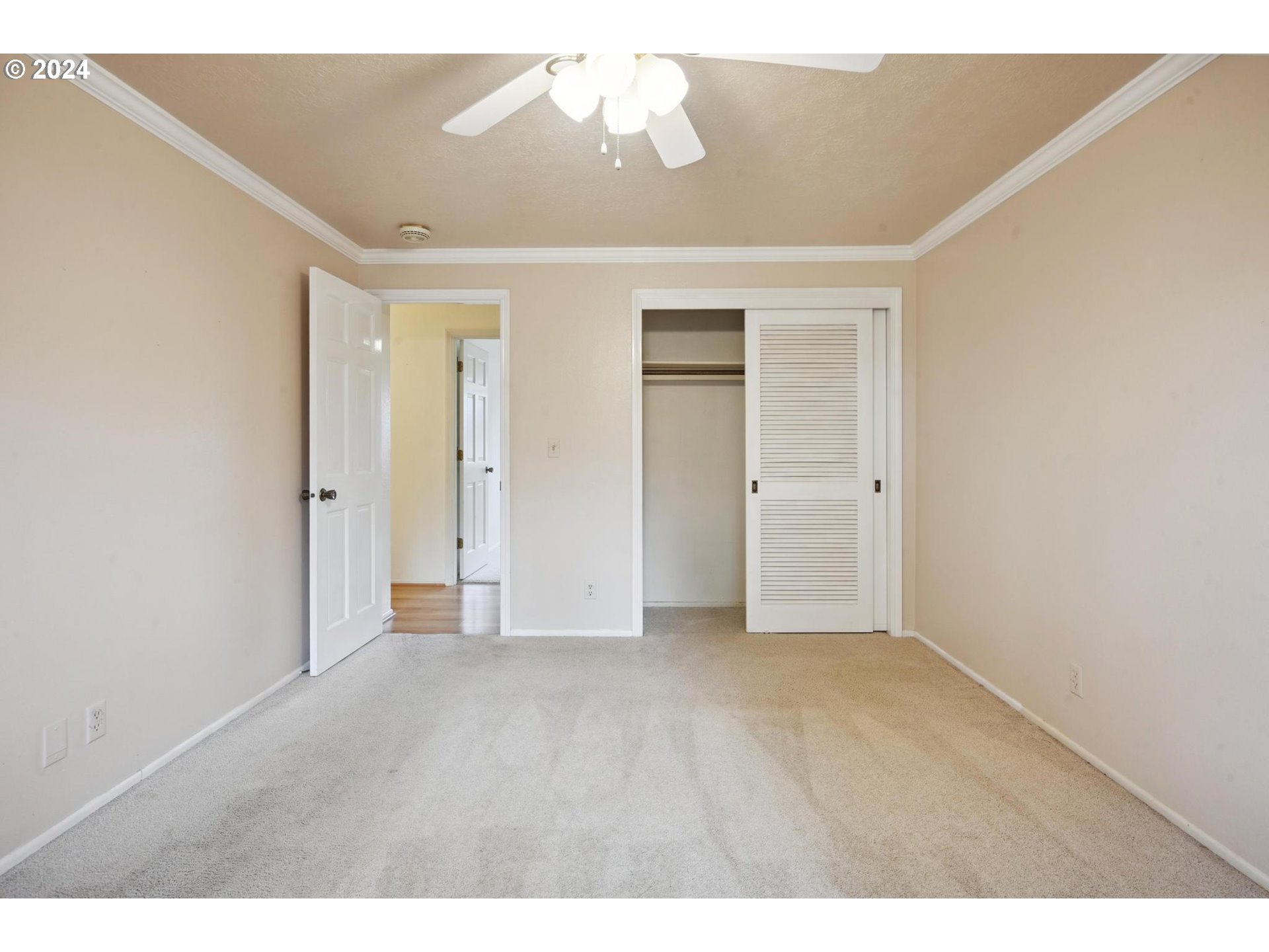 1984 MANZANITA ST NE