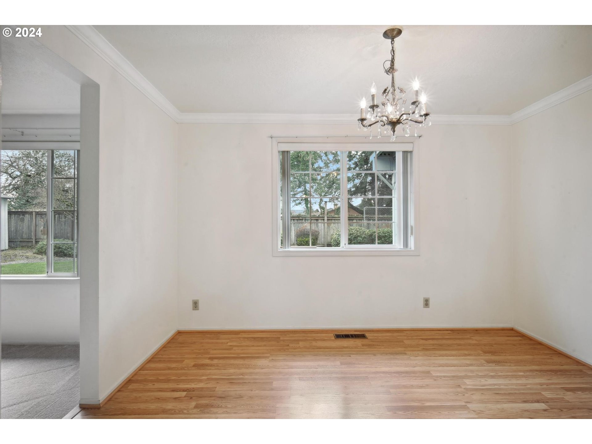 1984 MANZANITA ST NE