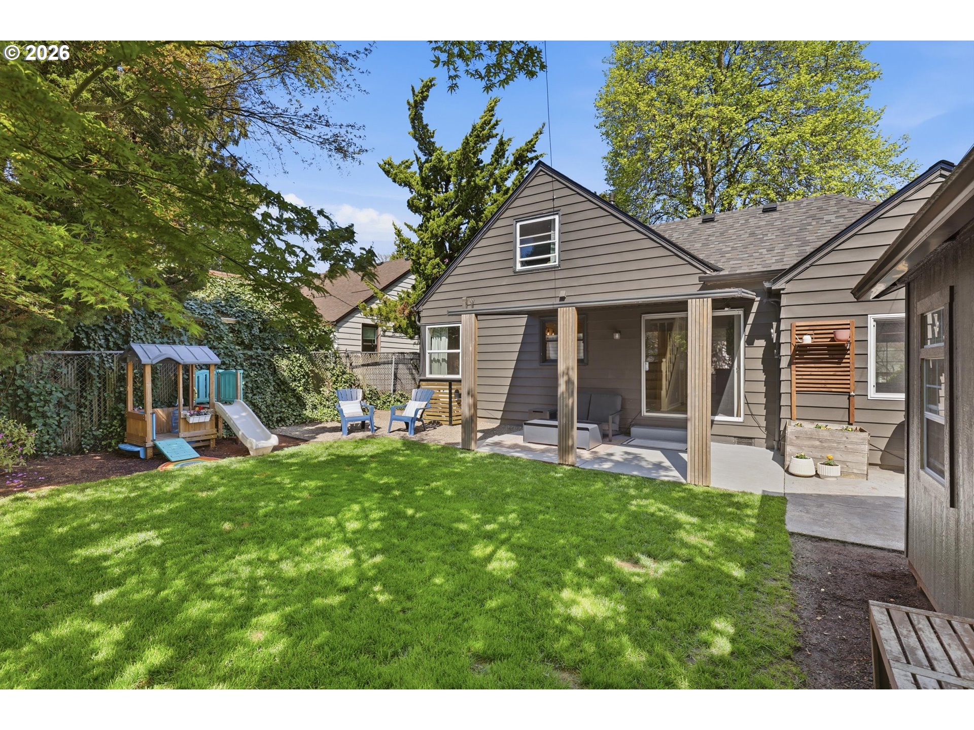 4432 NE OREGON ST