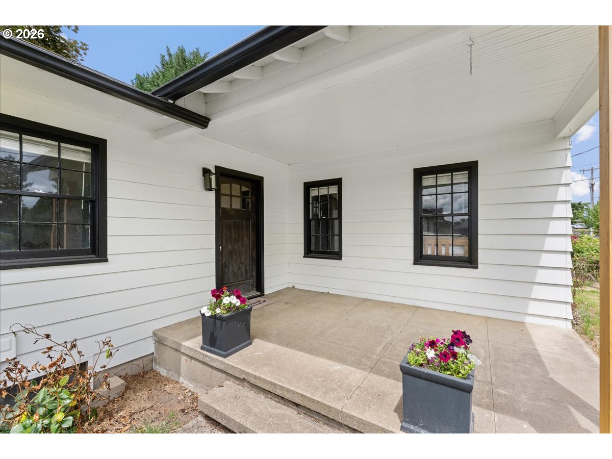 590 N PERSHING ST, Mt. Angel