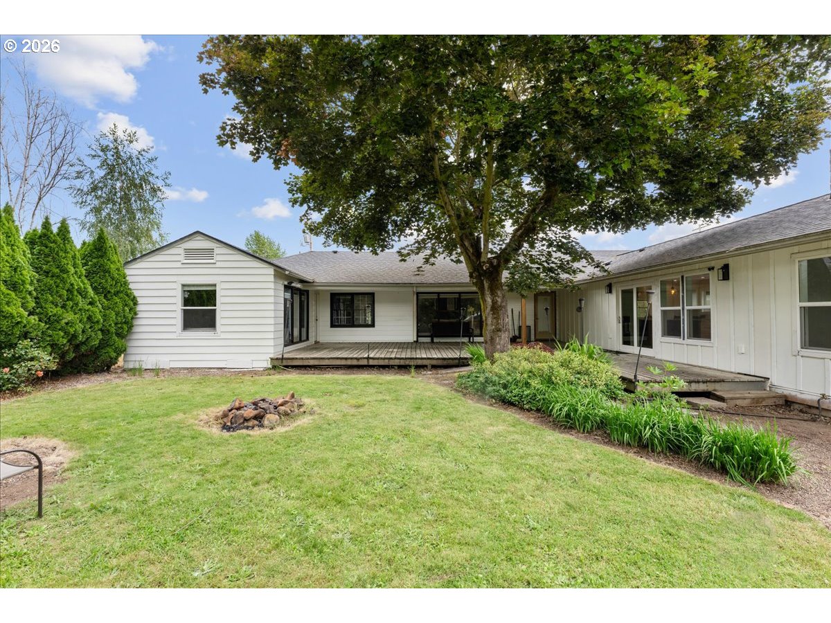 590 N PERSHING ST, Mt. Angel