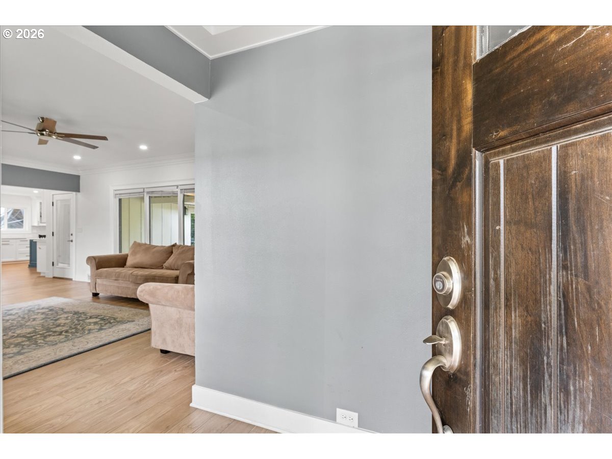 590 N PERSHING ST, Mt. Angel