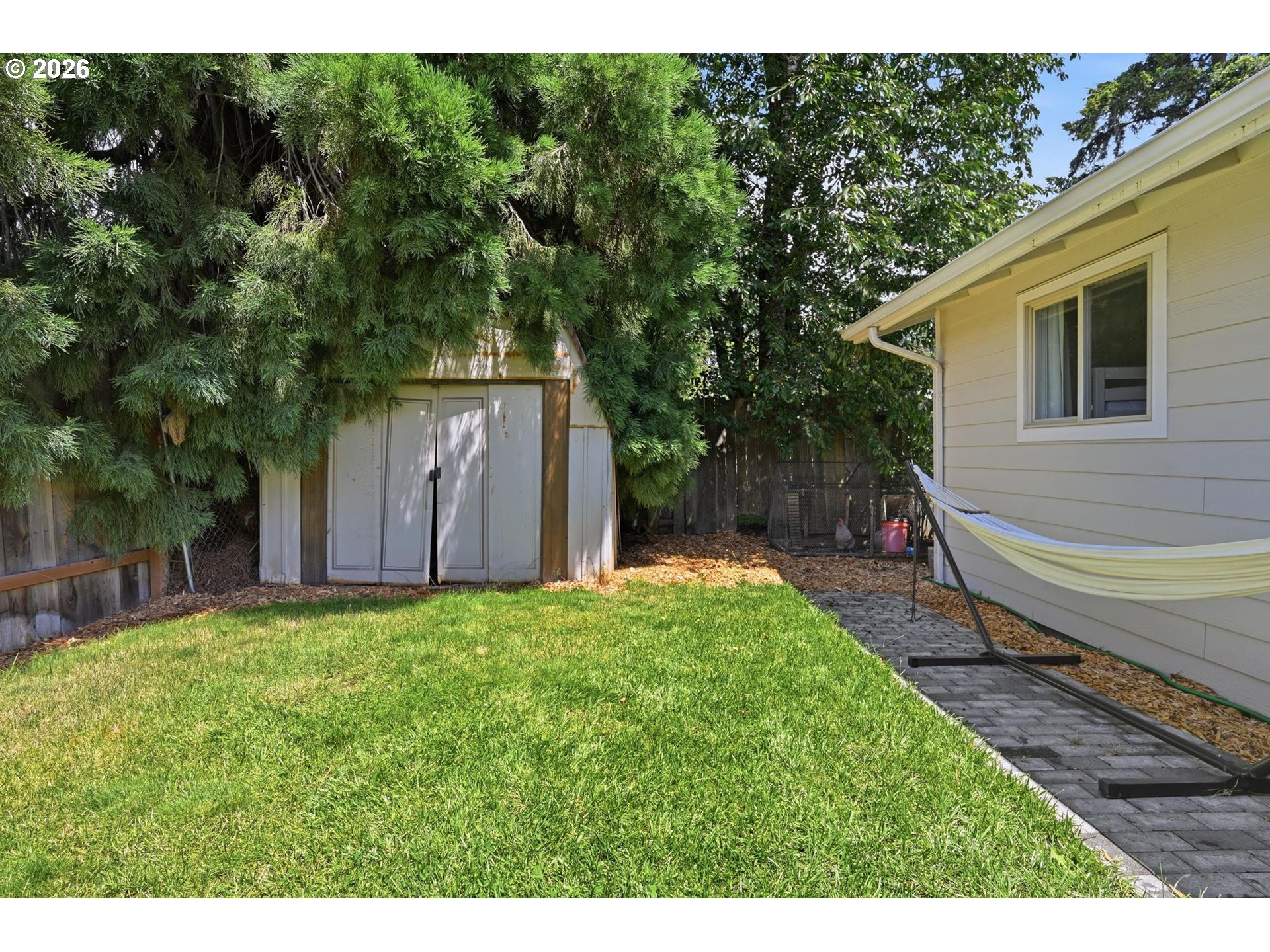 373 PALM AVE