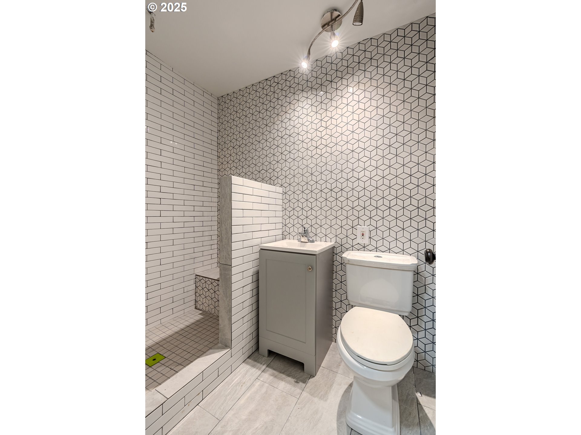 15525 SE STEPHENS CT