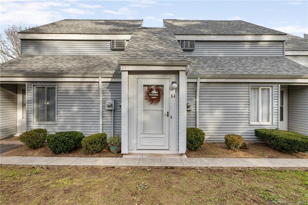 84 Cinnamon Springs 84