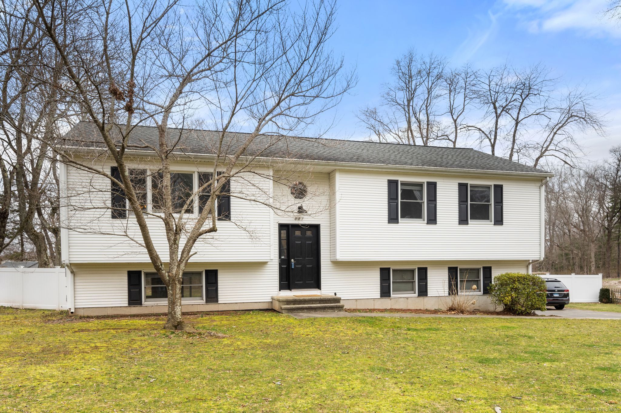 887 Foster Street Extension