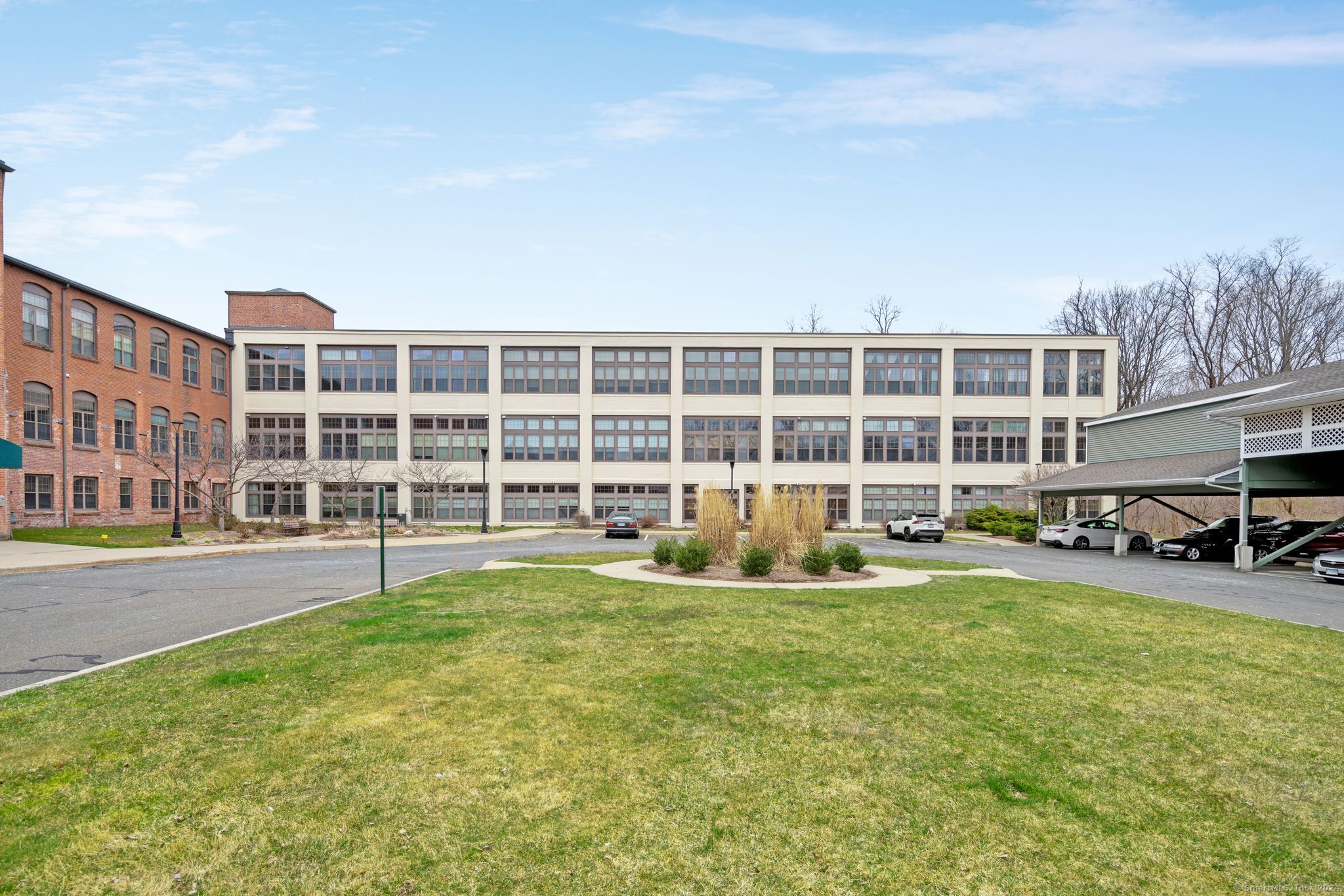 33 Mechanic Street 311