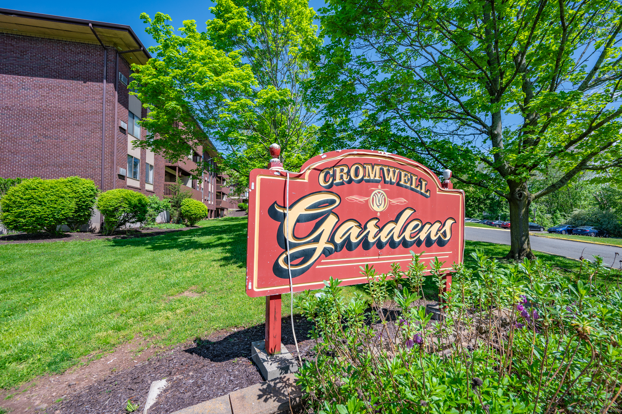 1317 Cromwell Hills Drive 1317