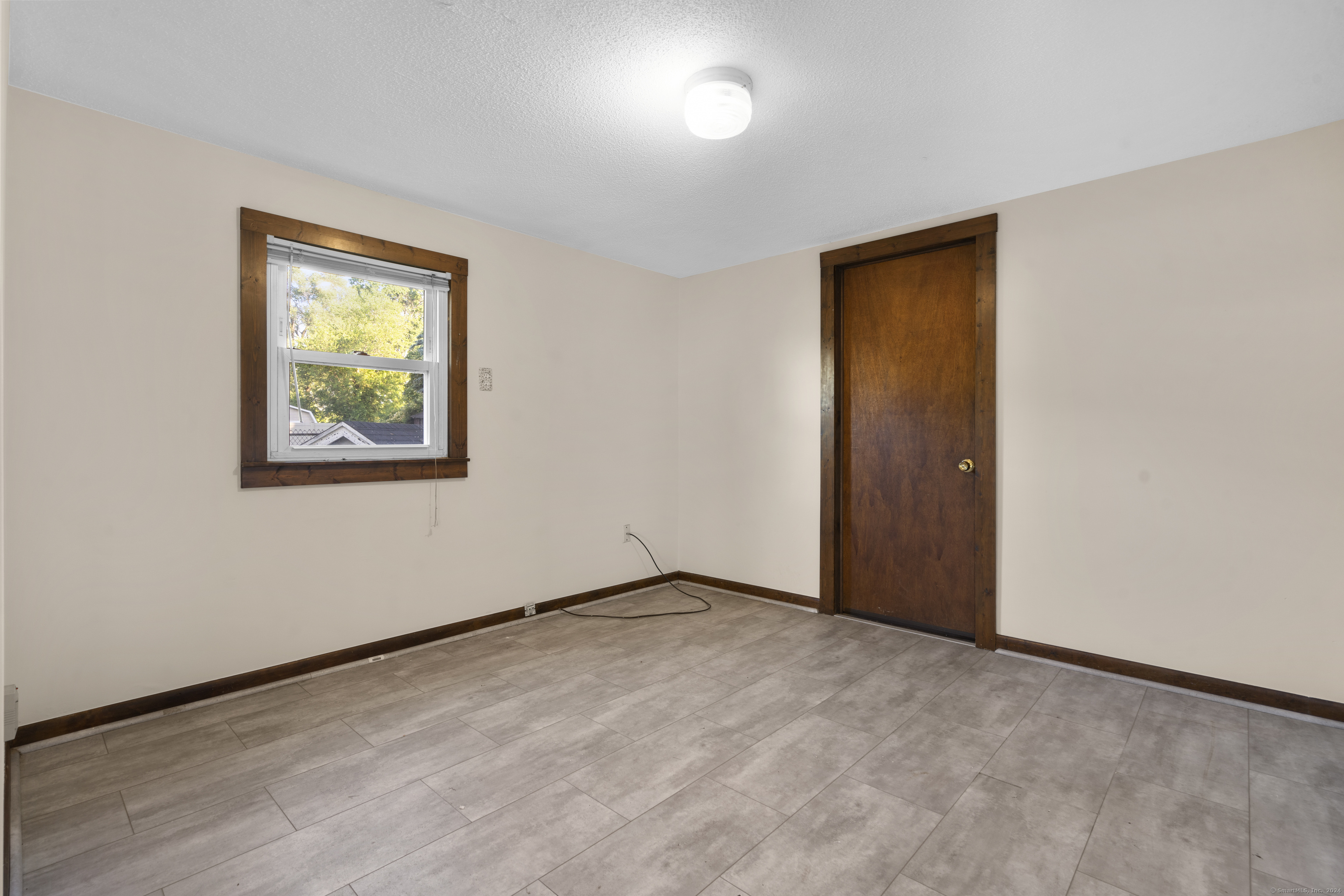 8 Weymouth Drive