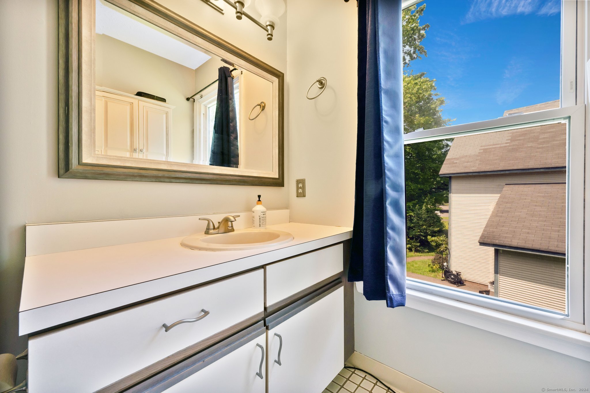 6 Arrowwood Circle 6