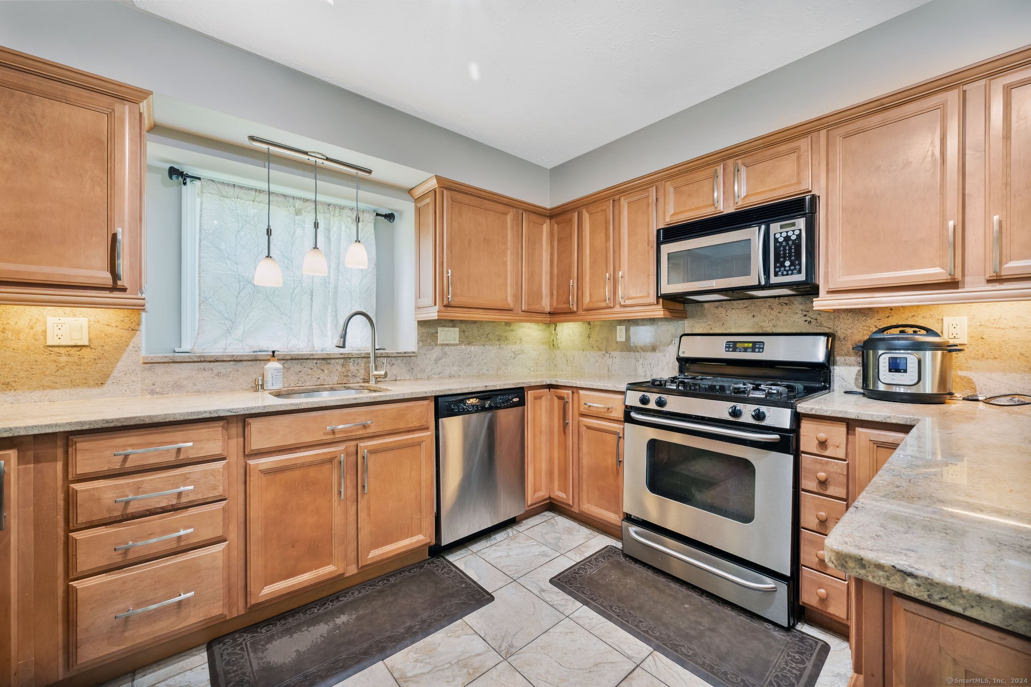 6 Arrowwood Circle 6