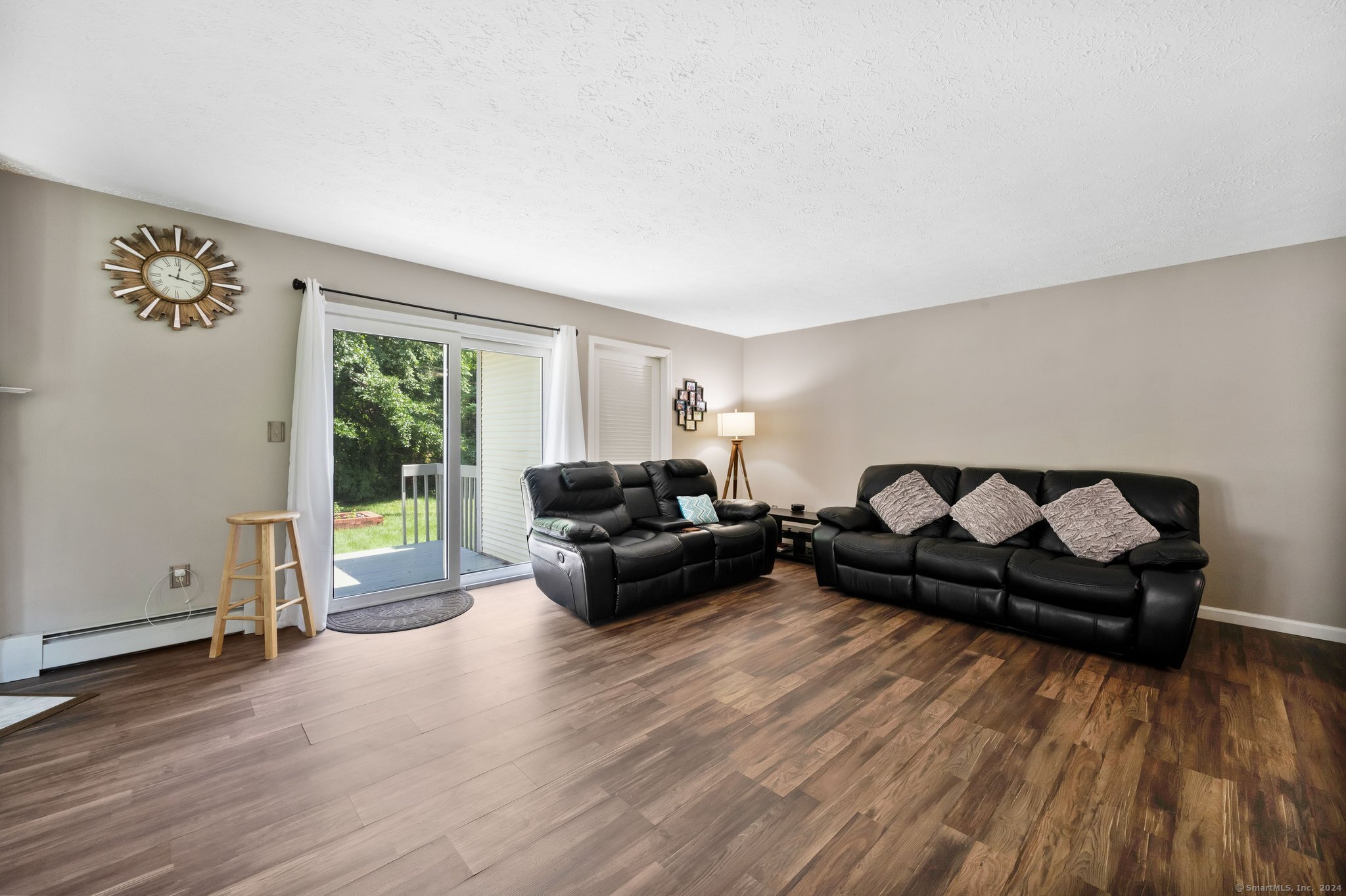 6 Arrowwood Circle 6
