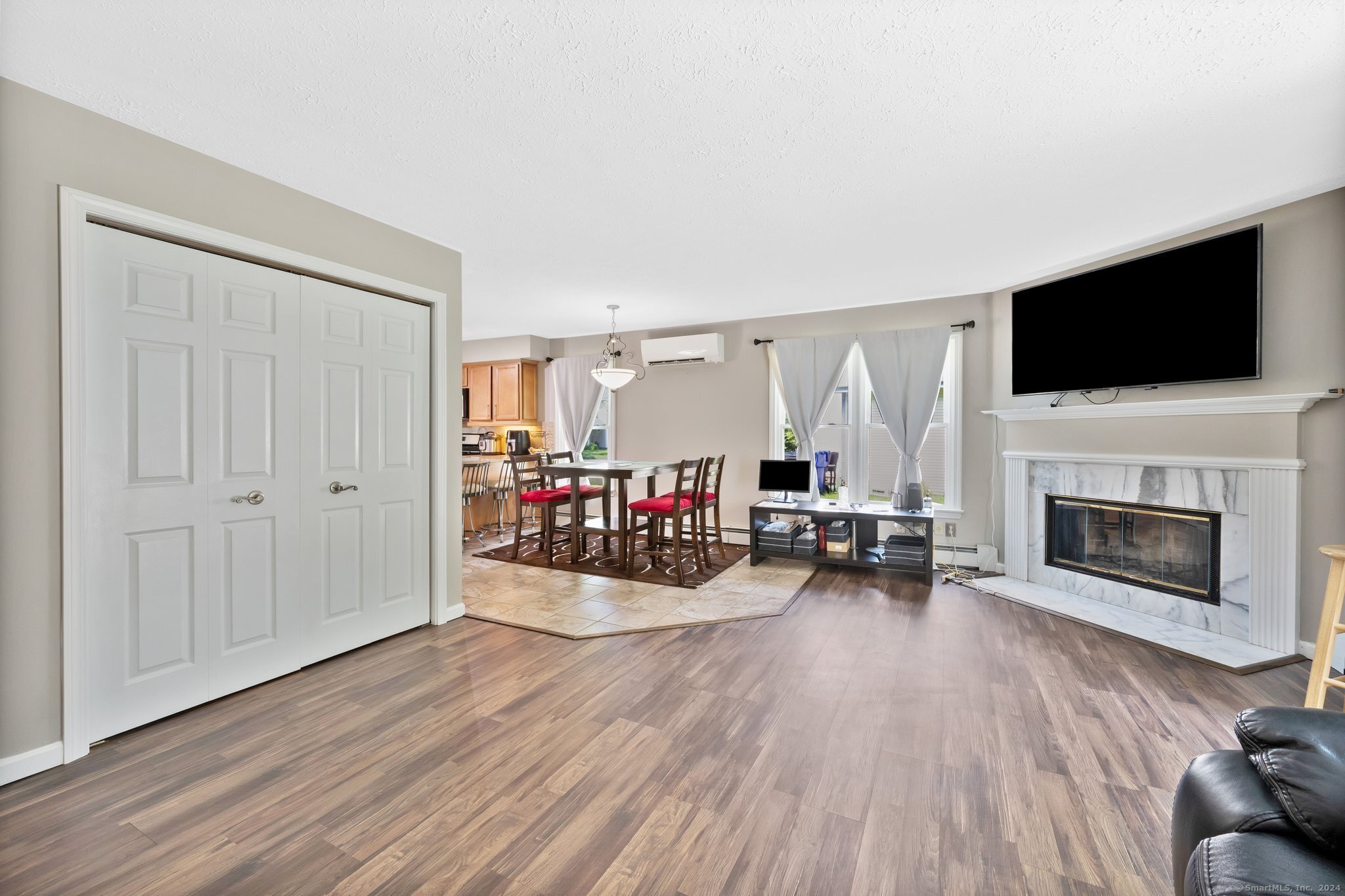 6 Arrowwood Circle 6