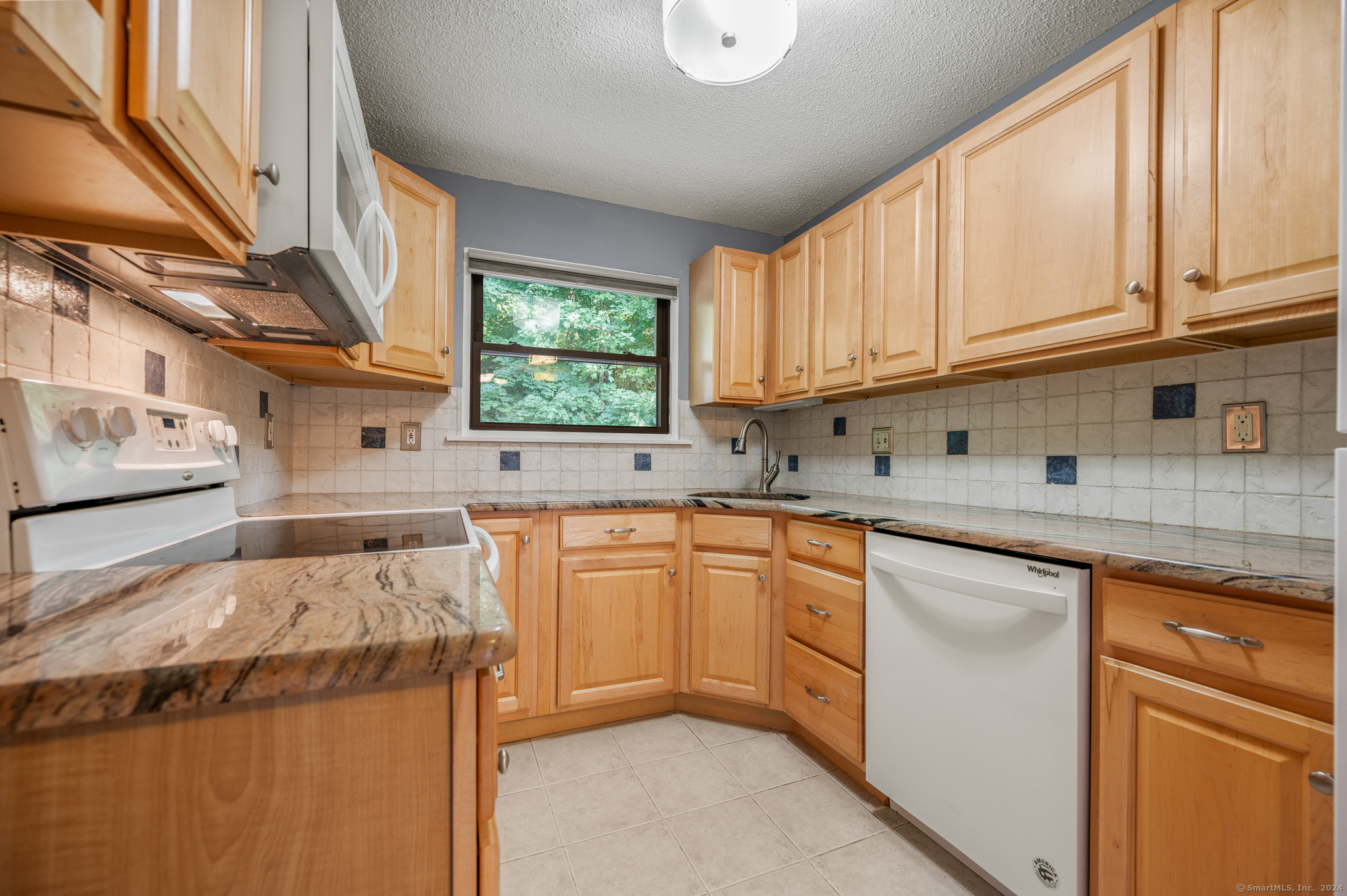 6 Beecher Lane 6