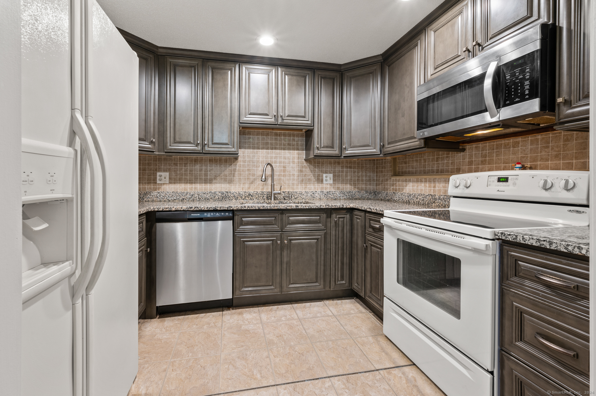 18 Dutton Place Way 18