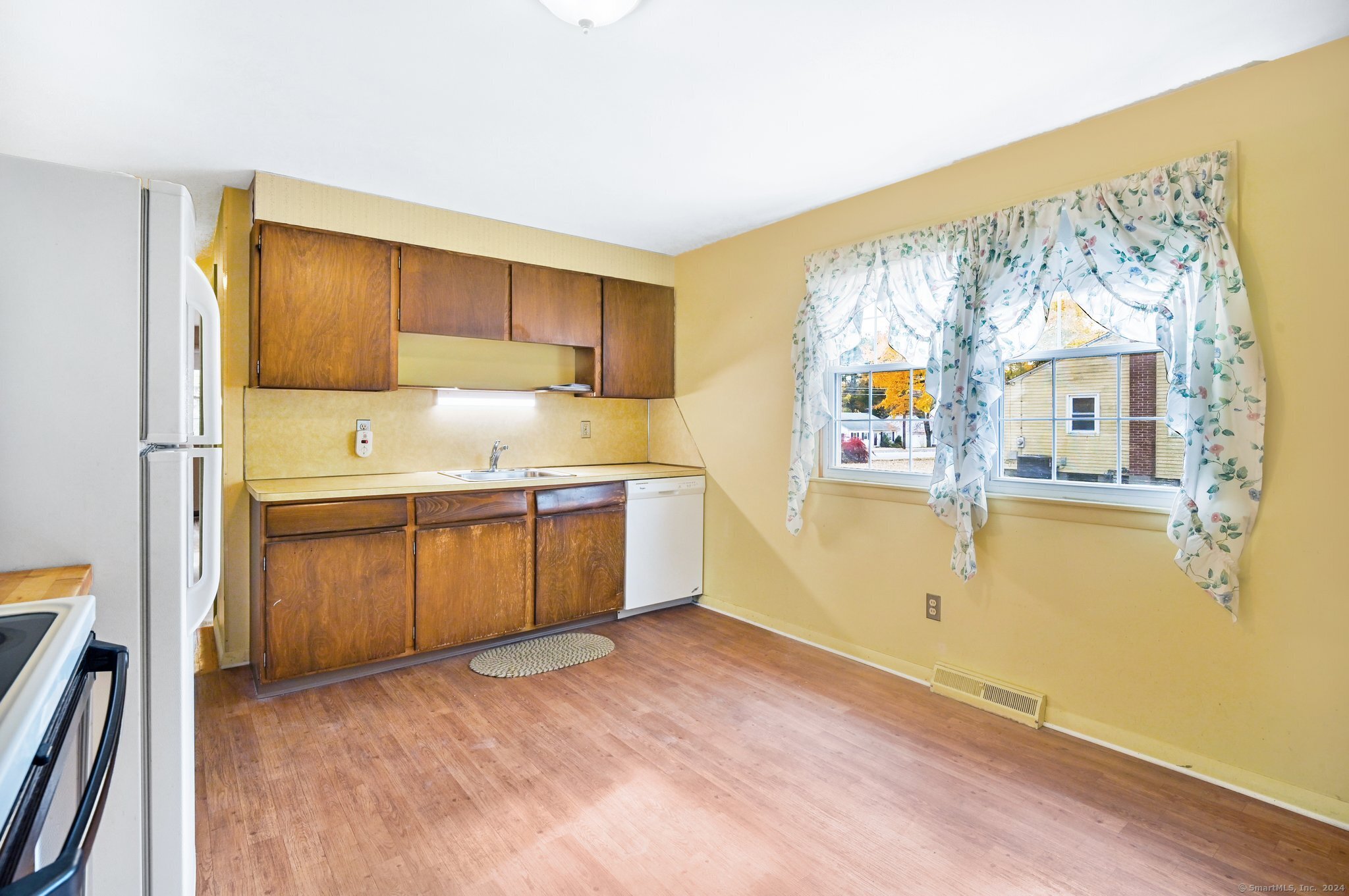 7 Cherrytree Drive