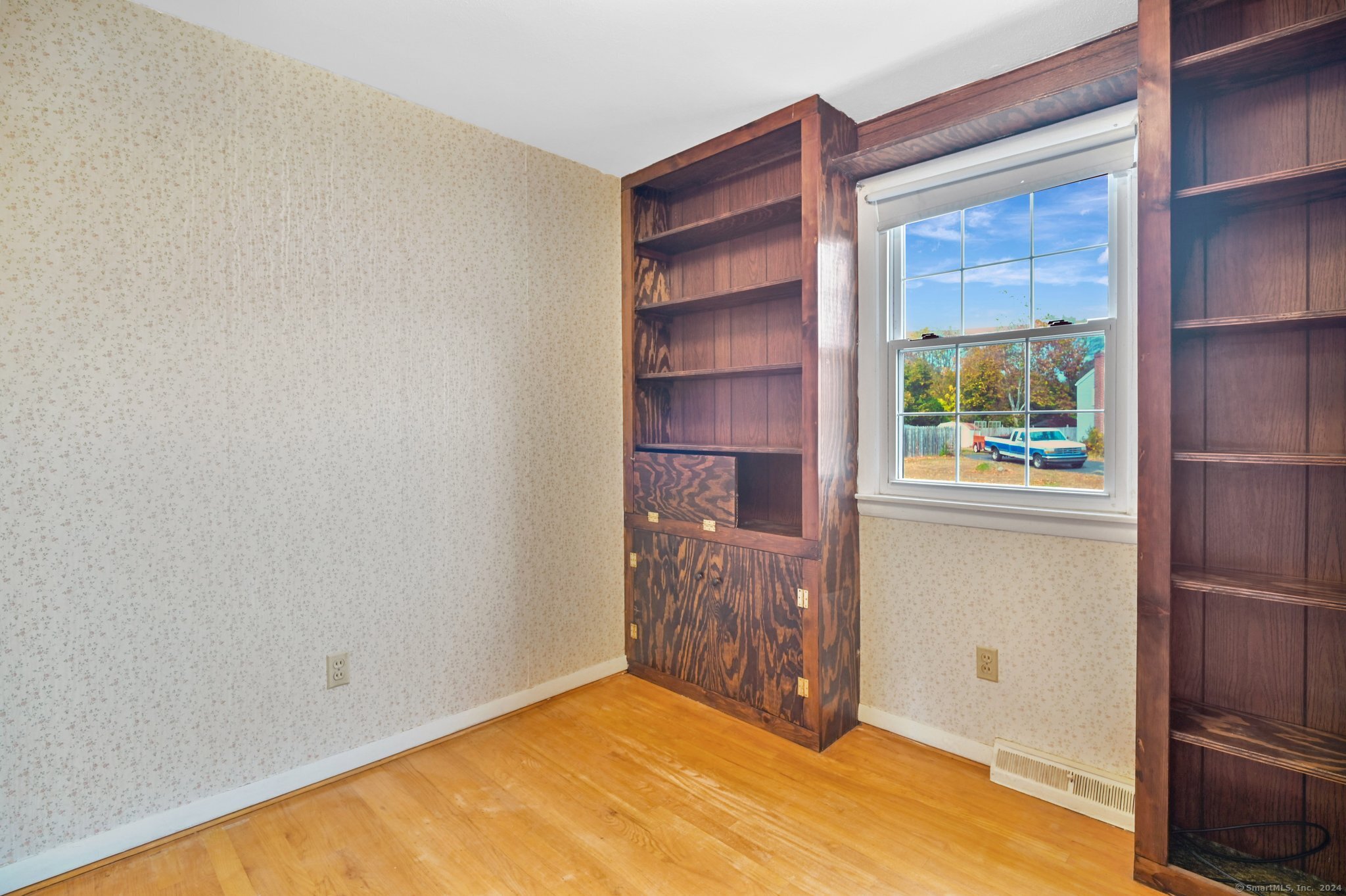 7 Cherrytree Drive