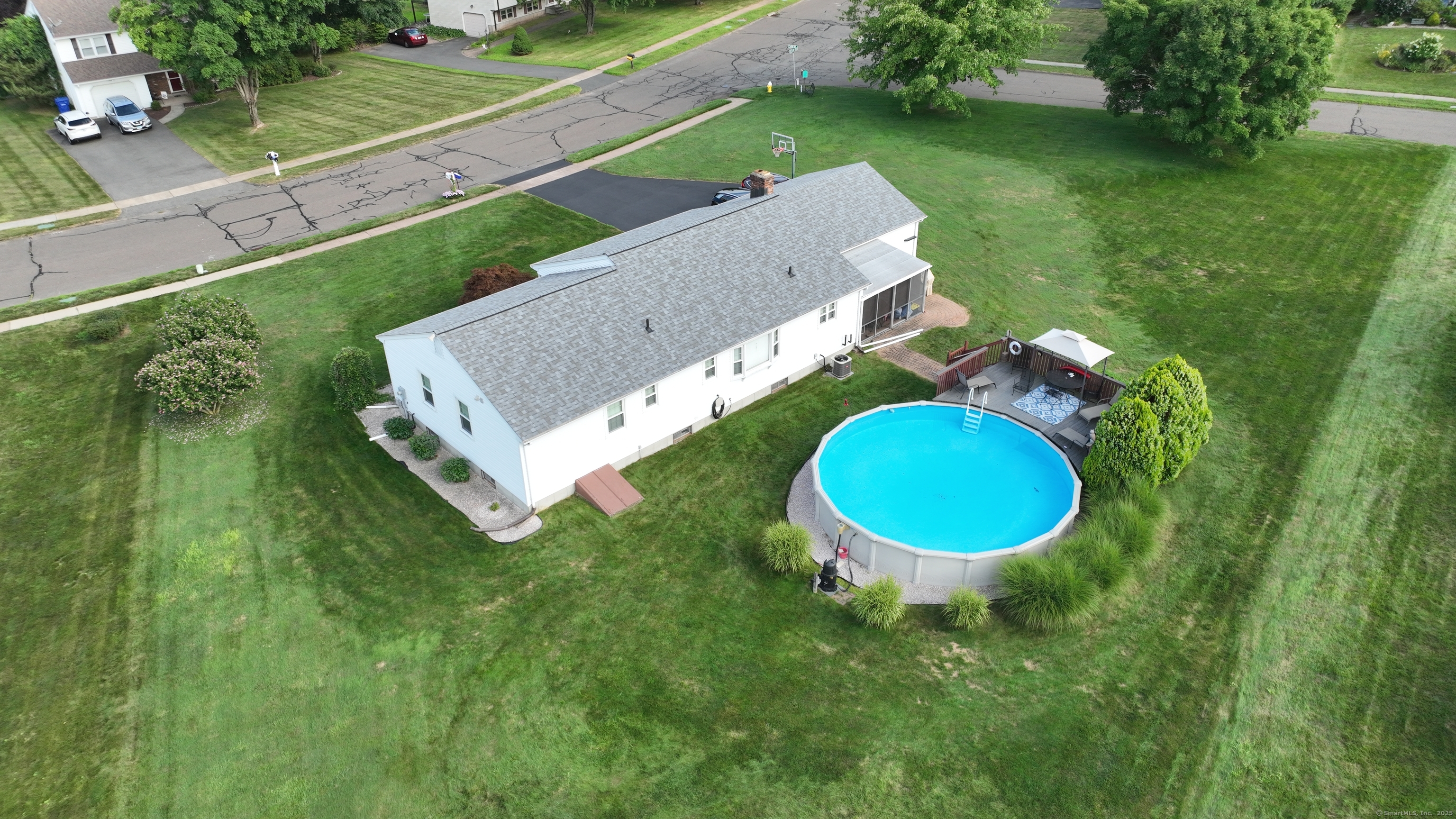 82 Country View Drive