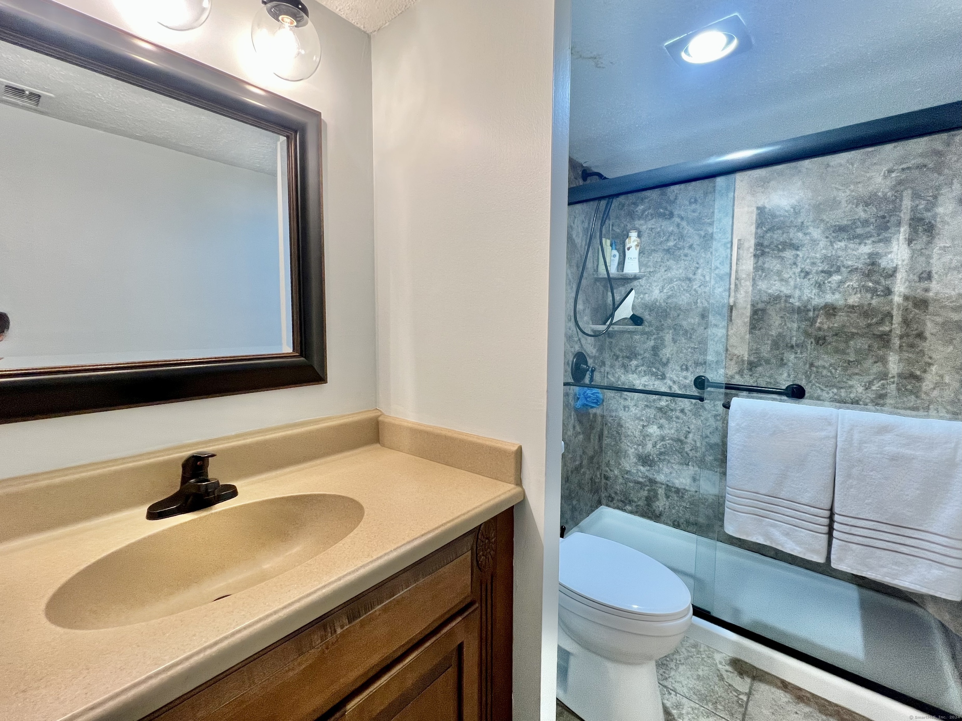 9 Brookwood Drive APT B