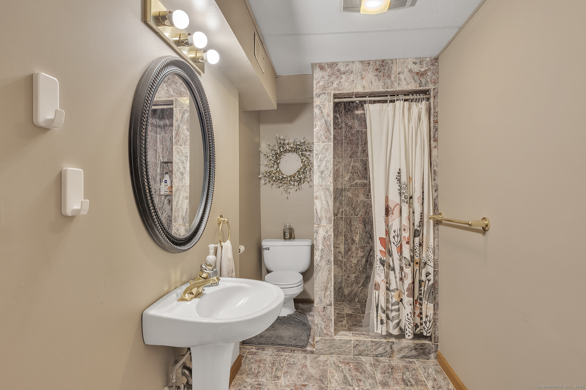 31 Steeplechase Drive 31