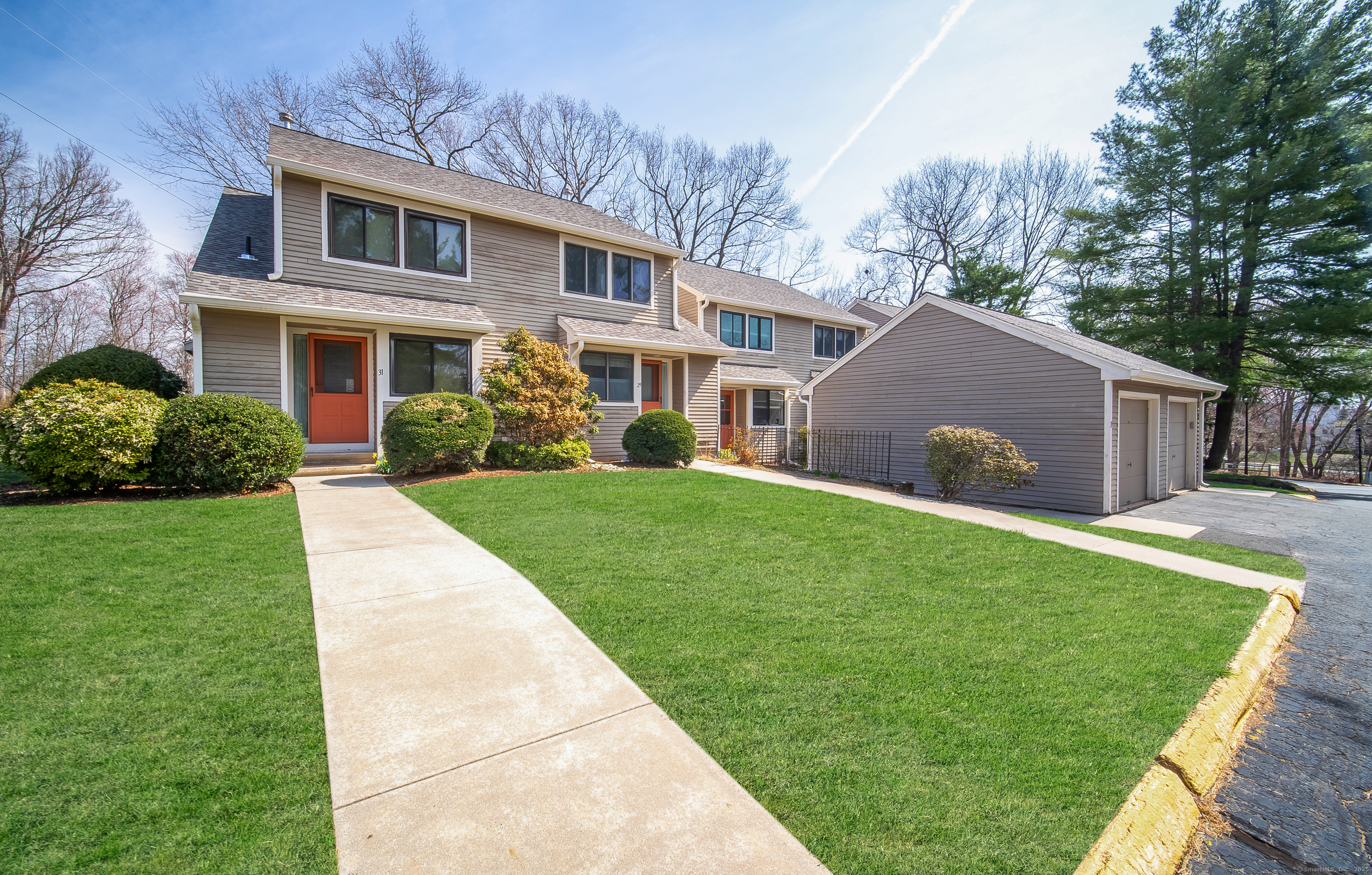27 Pequot Drive 27