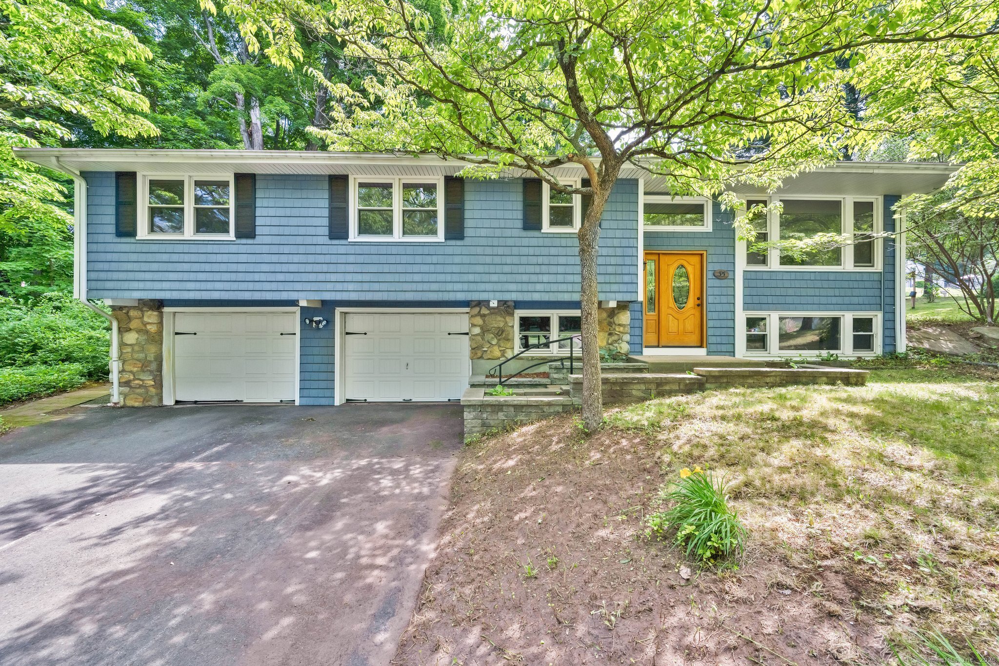 35 Willow Stream Drive
