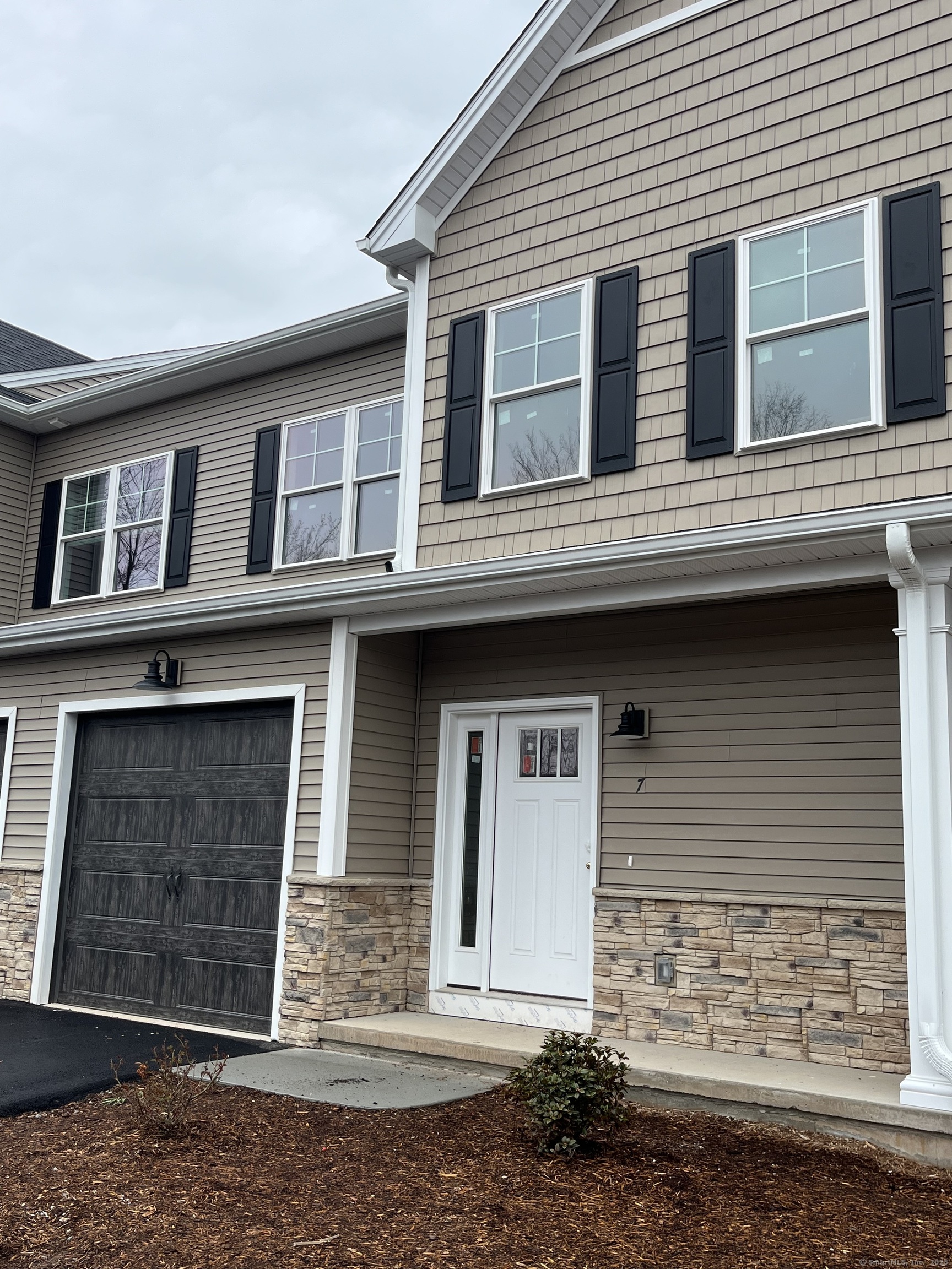 25 Chatsworth Court