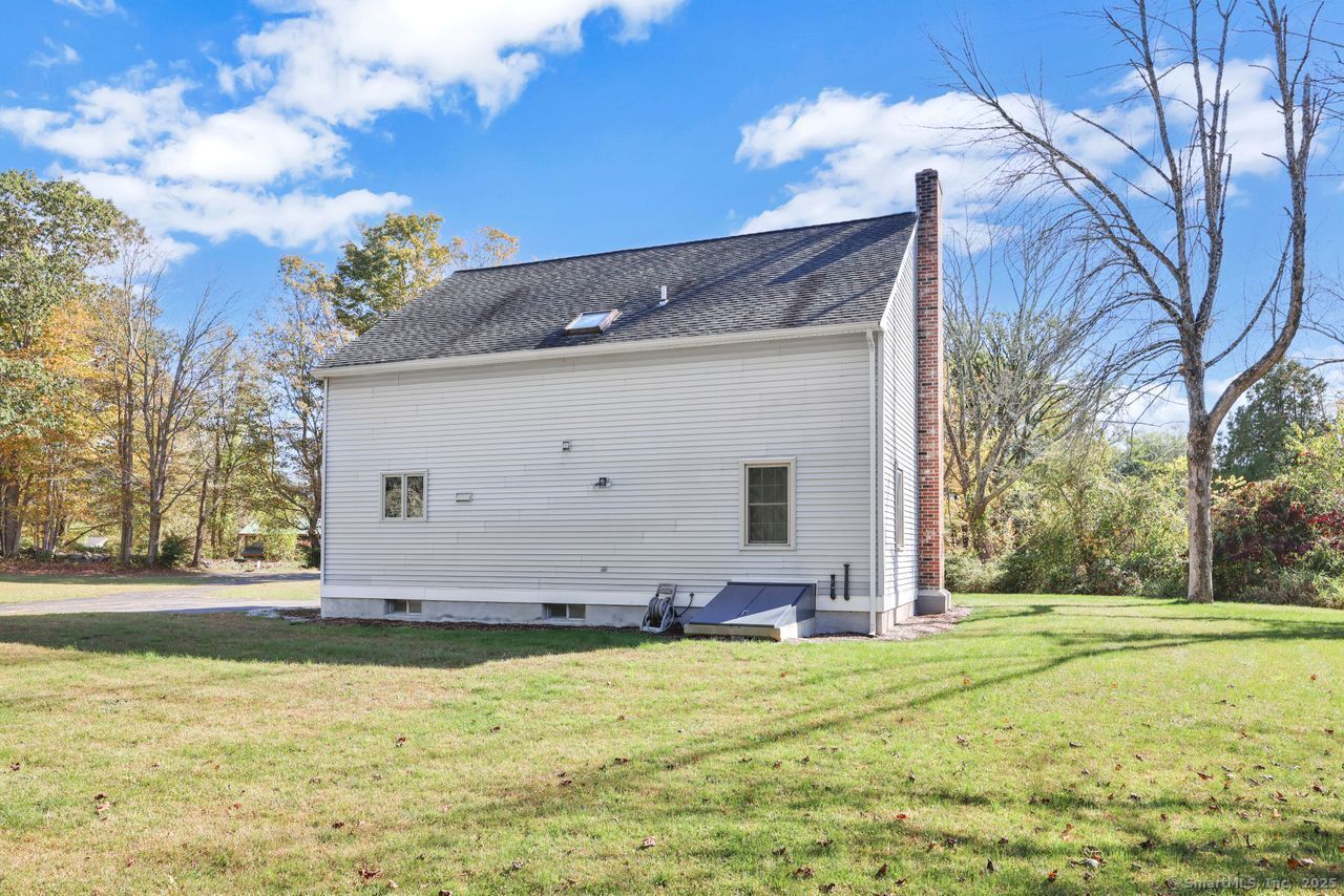 124 Spring Hill Road