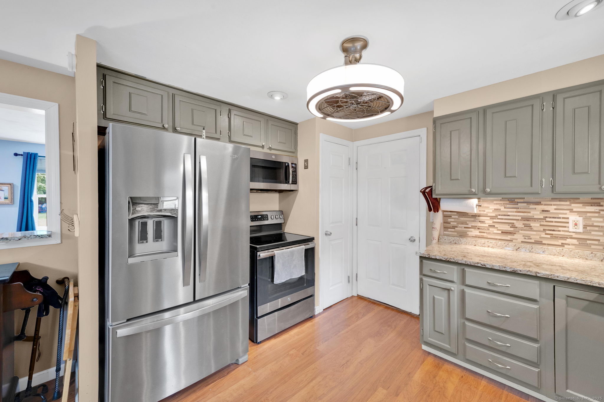 2 Glen Arden Lane