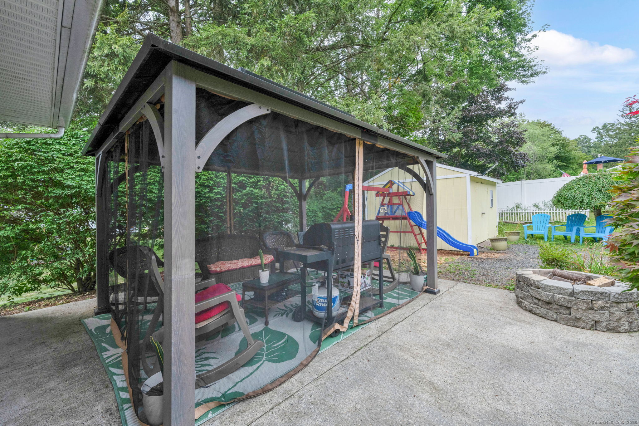 2 Glen Arden Lane