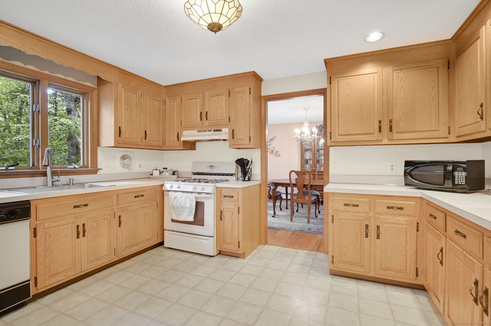 25 Stonehaven Circle
