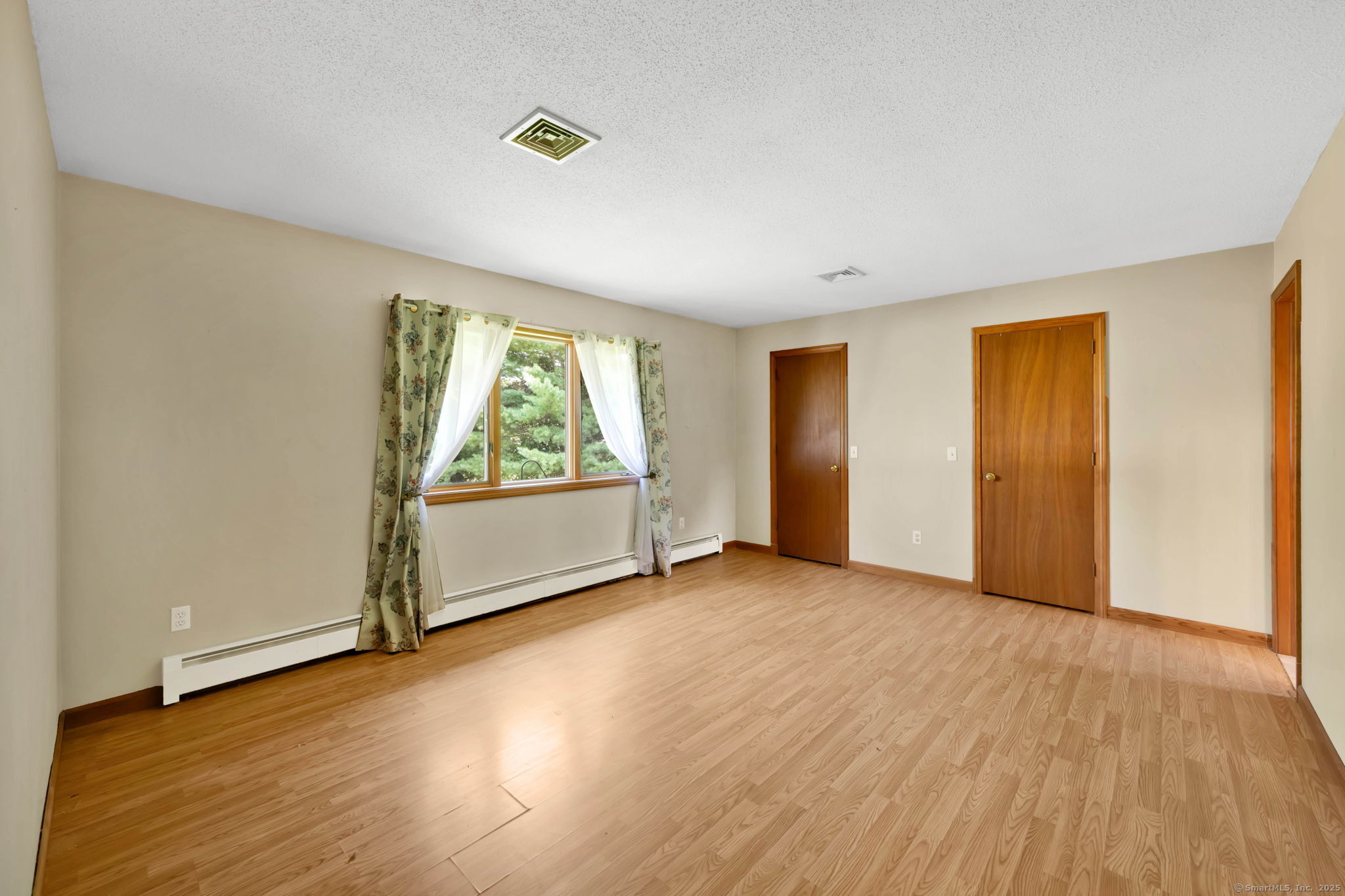 33 Oxford Drive